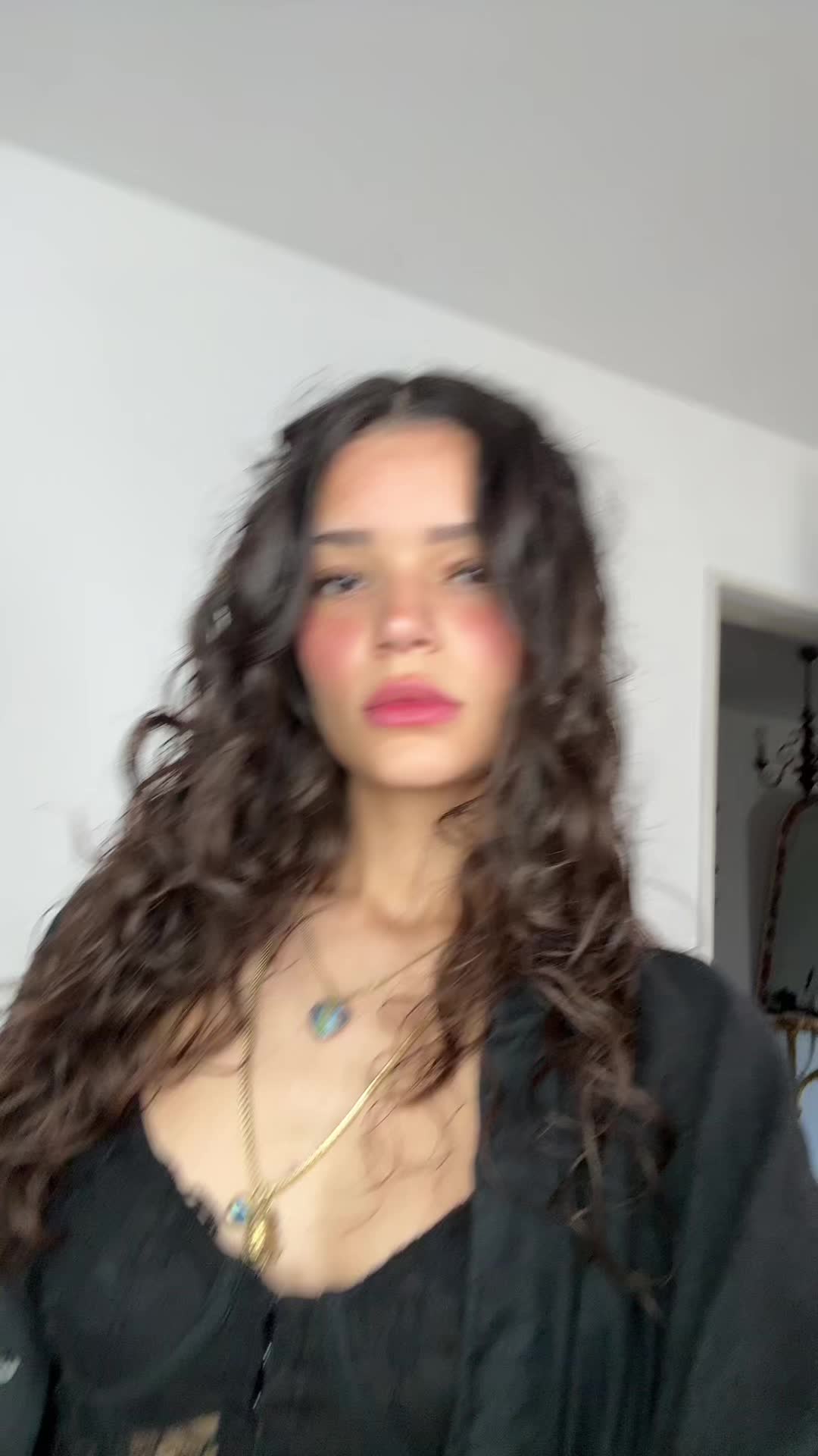 @modelazrajones