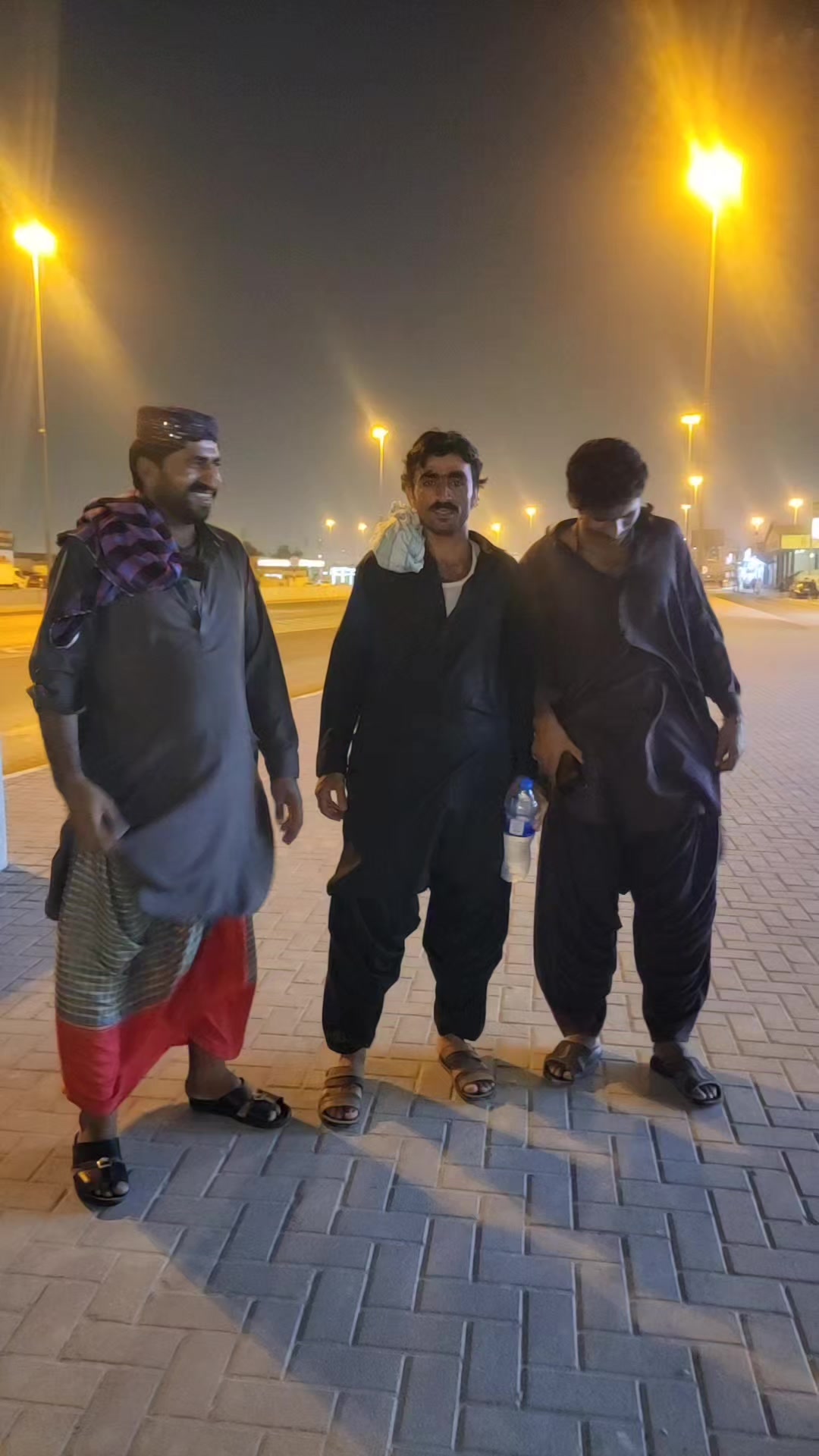 @🇦🇪✈️🇵🇰کنگ بوس سرور جکرانی