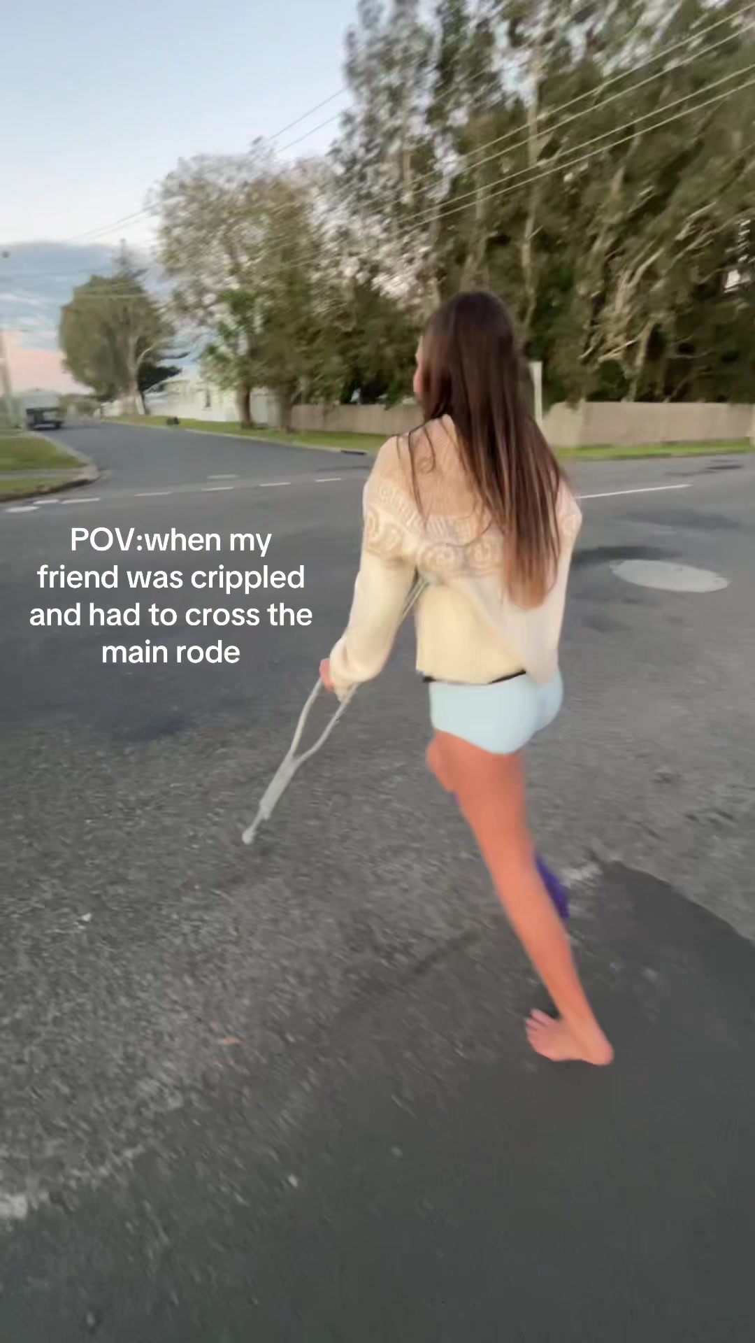 @🦦