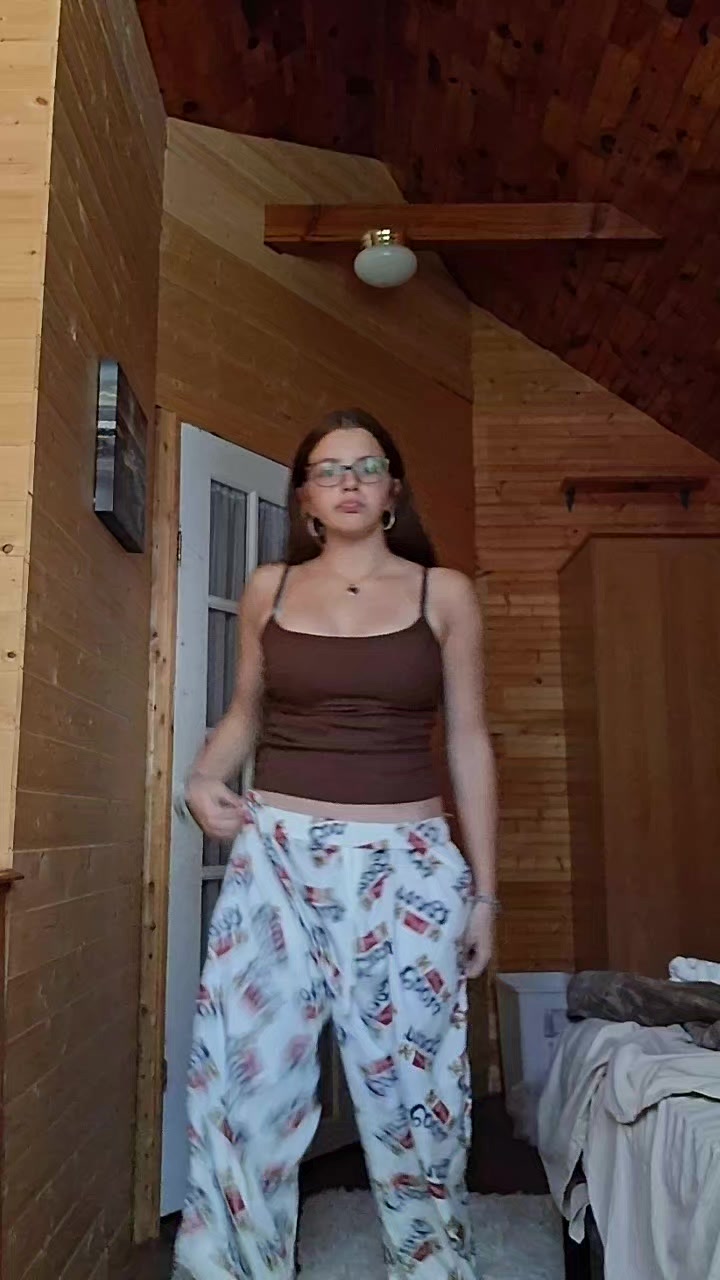 @???