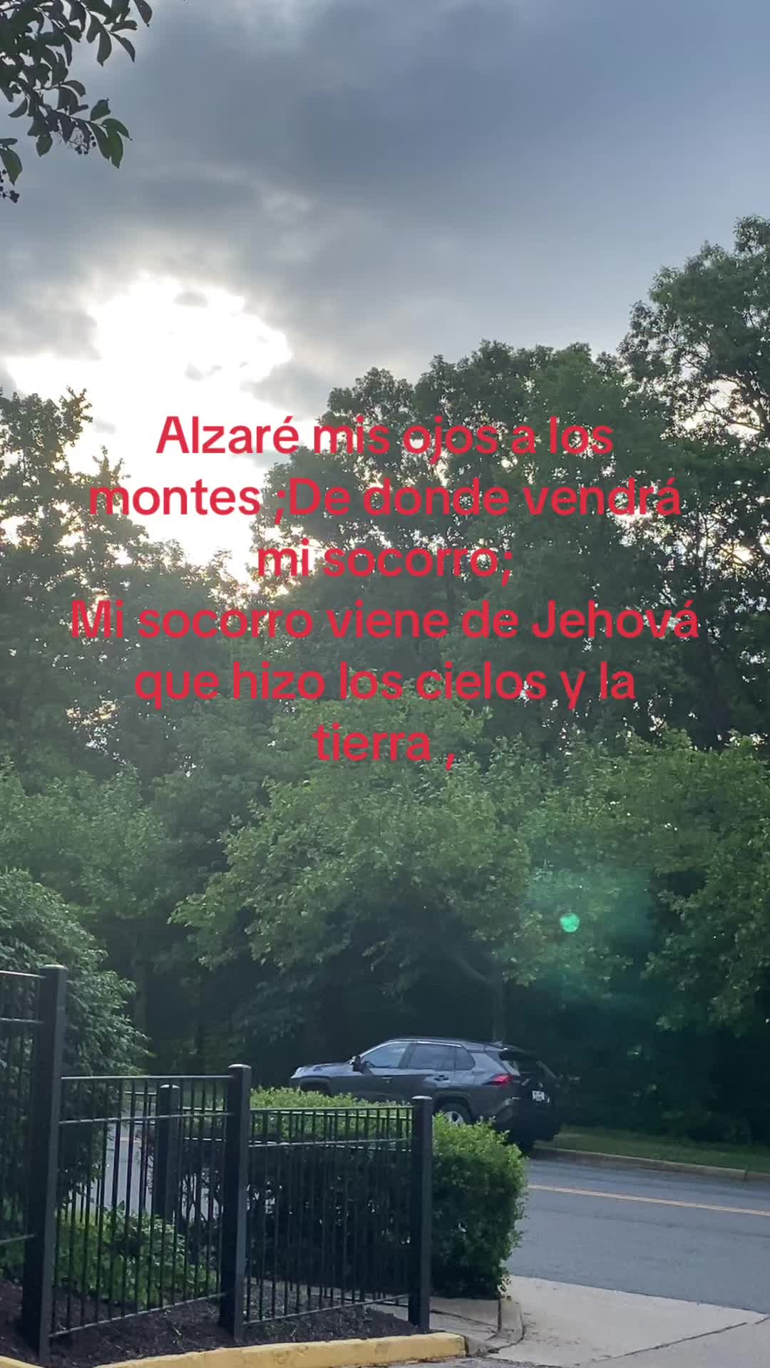 @Ch&aacute;vezmary