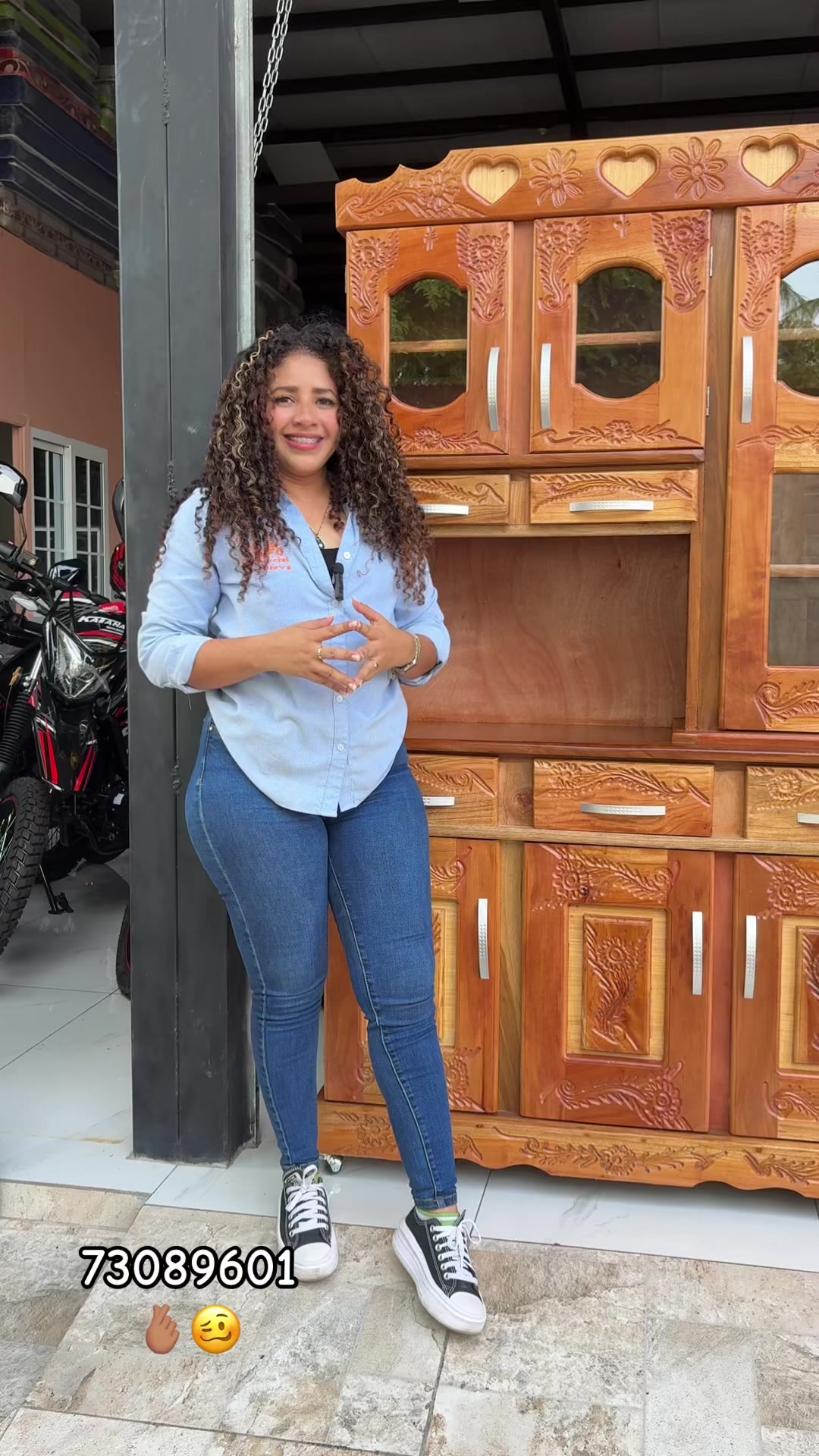 @comercial la nueva oficial1