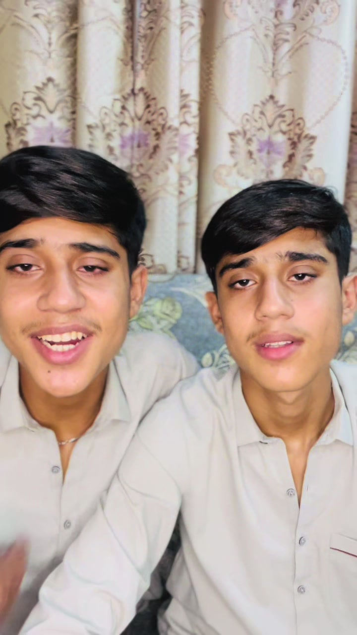 @♥️Twins👬 is live