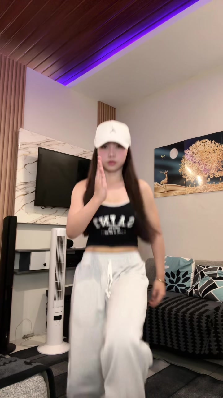 @Charmaine_sotto