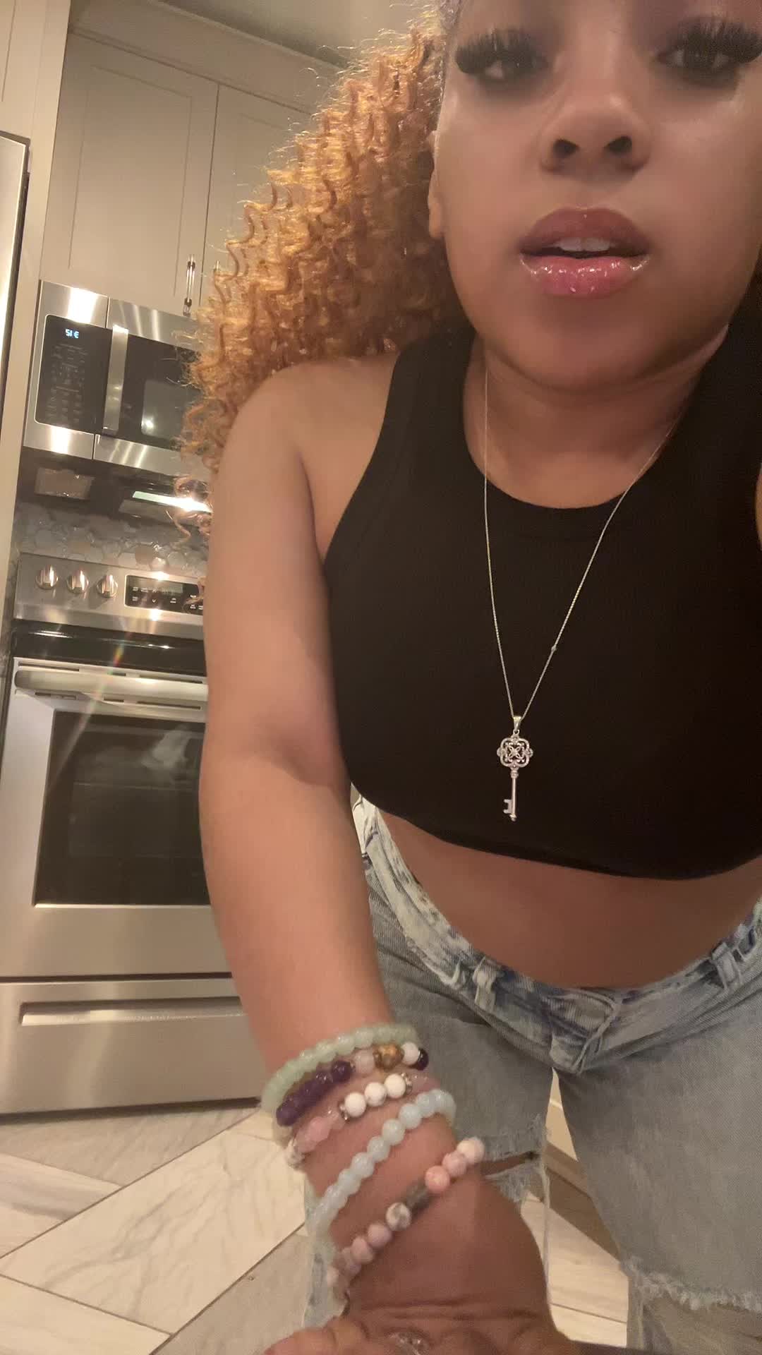 @biittybunnii