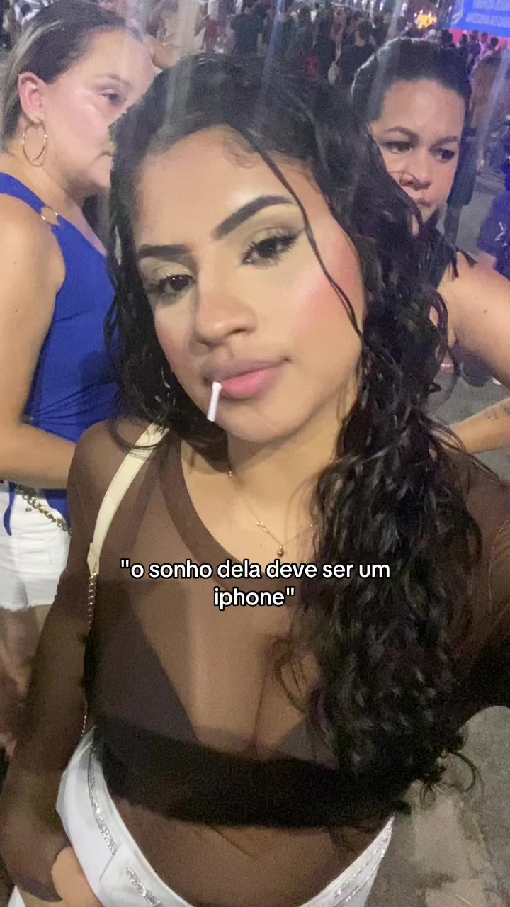 @Luma Vit&oacute;ria