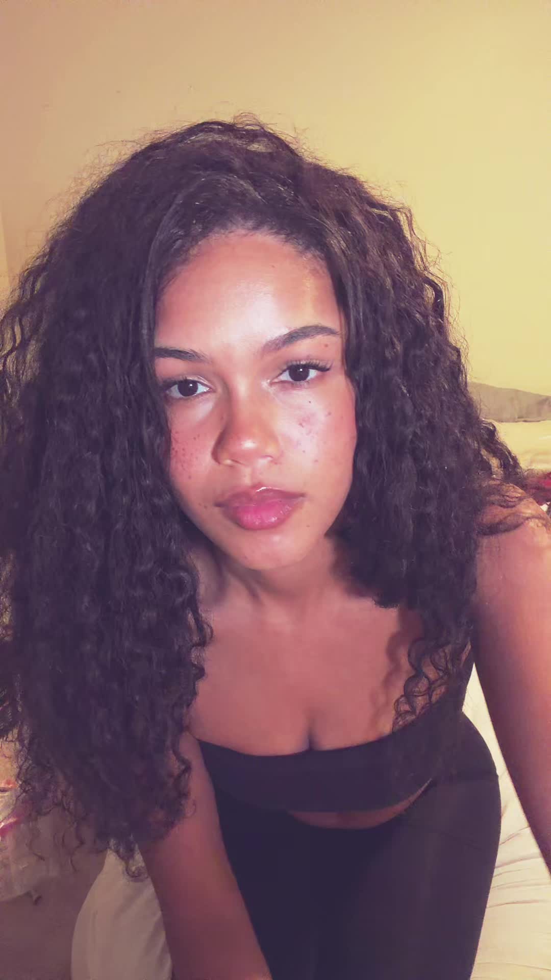@🧔🏾♀️