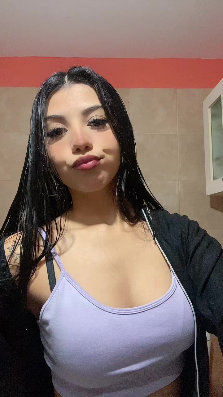 @valeeeeeen🦋