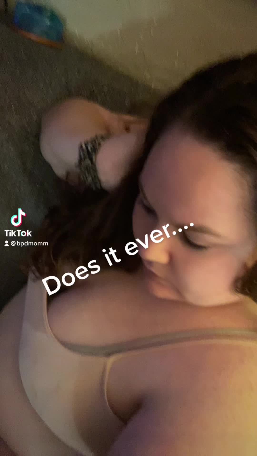 @Jess||medical mom🎗️