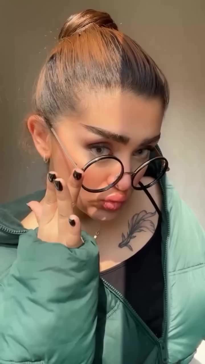 @چیه اسمش؟