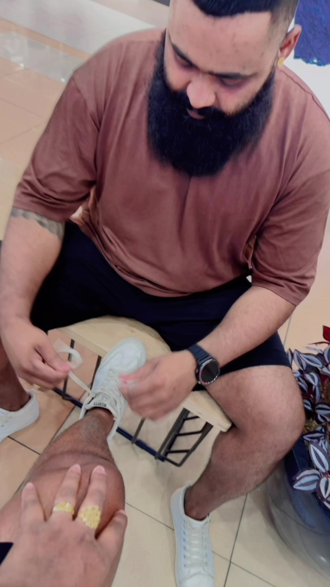 @THARSHAINY🧿