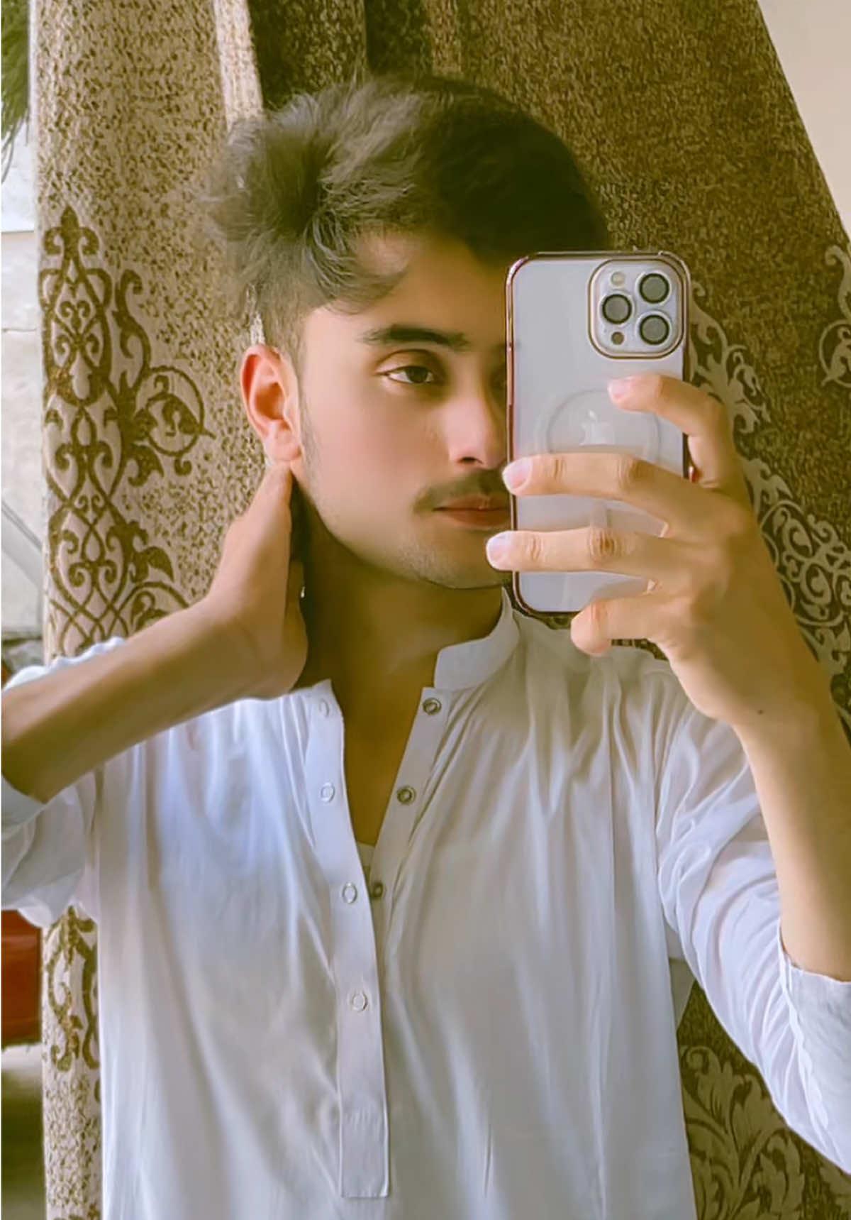 @𝐌𝐀𝐃𝐈𝐈🌙