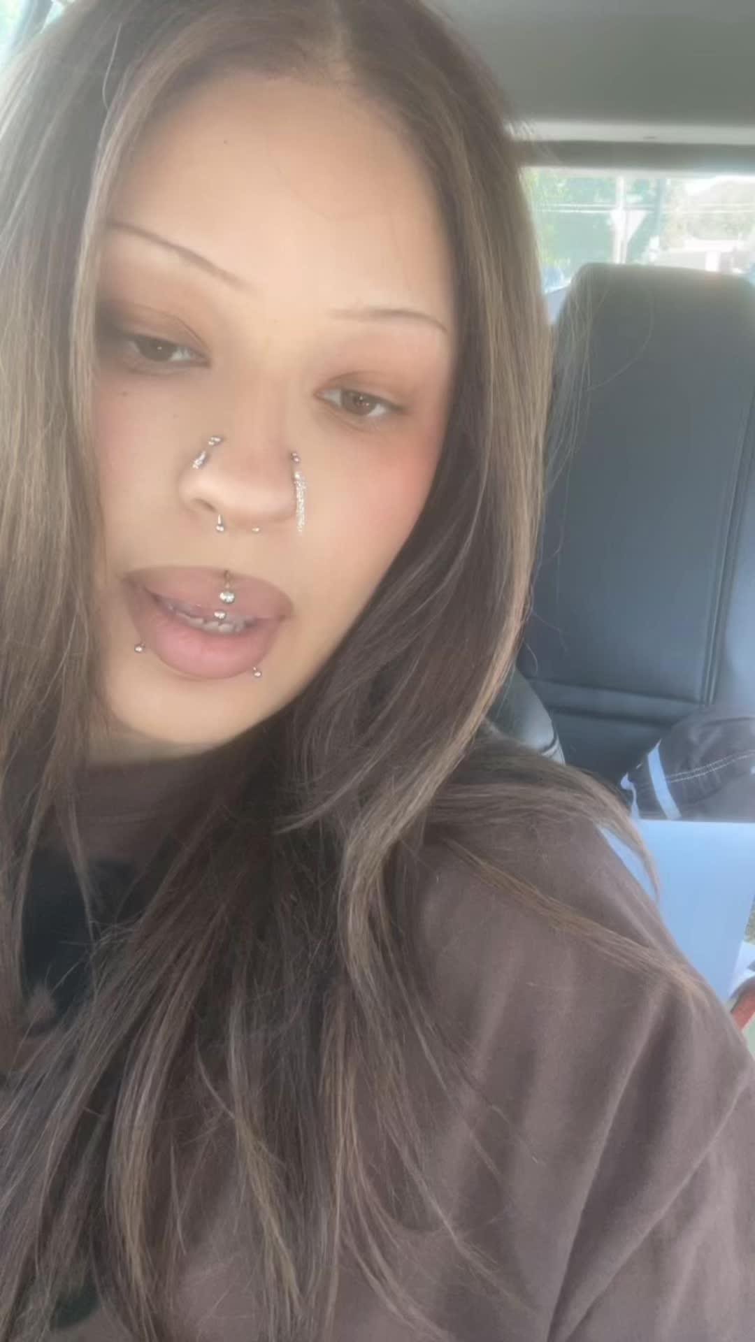 @astoldbymacyra
