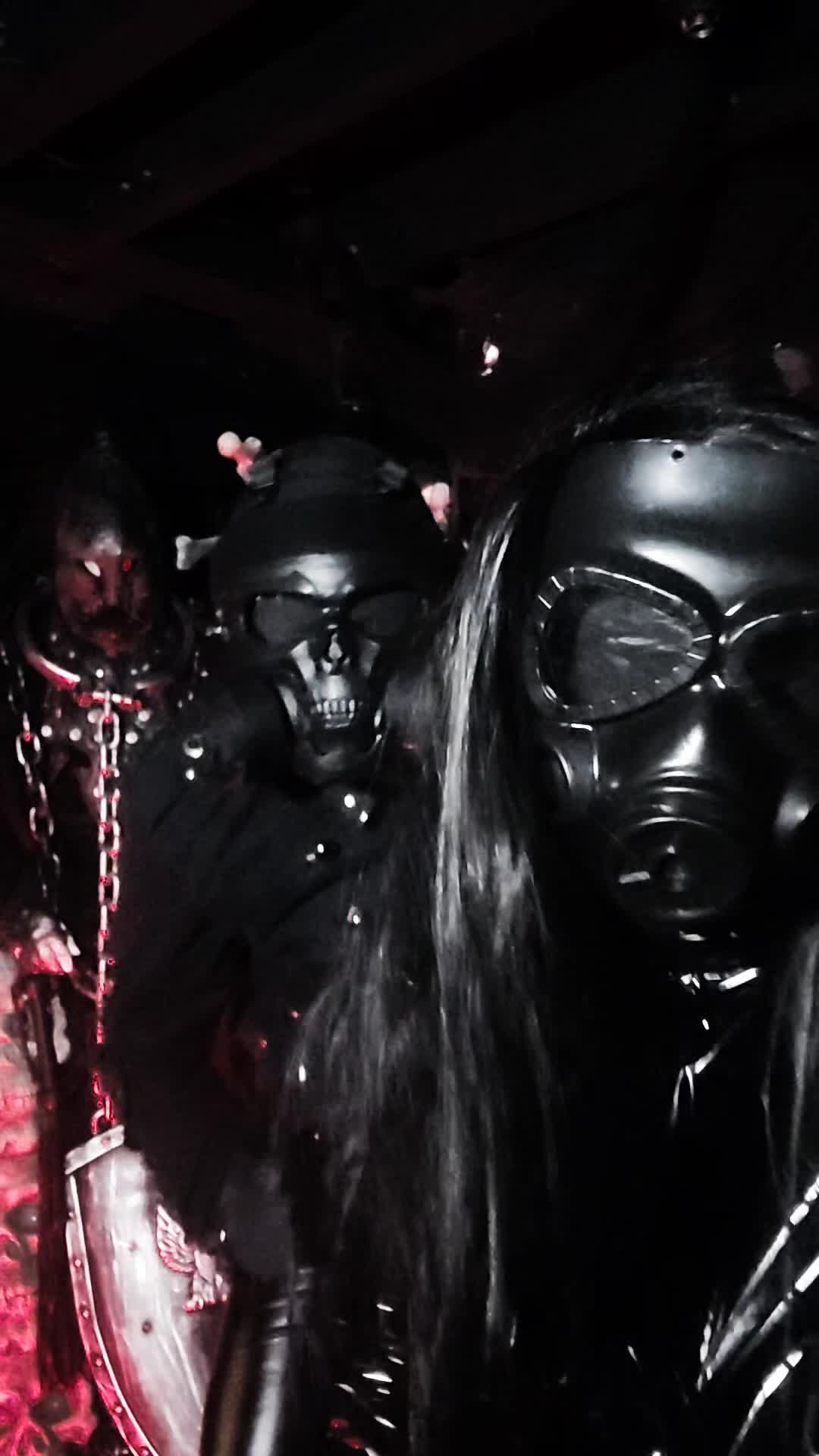 @DarkWonderland