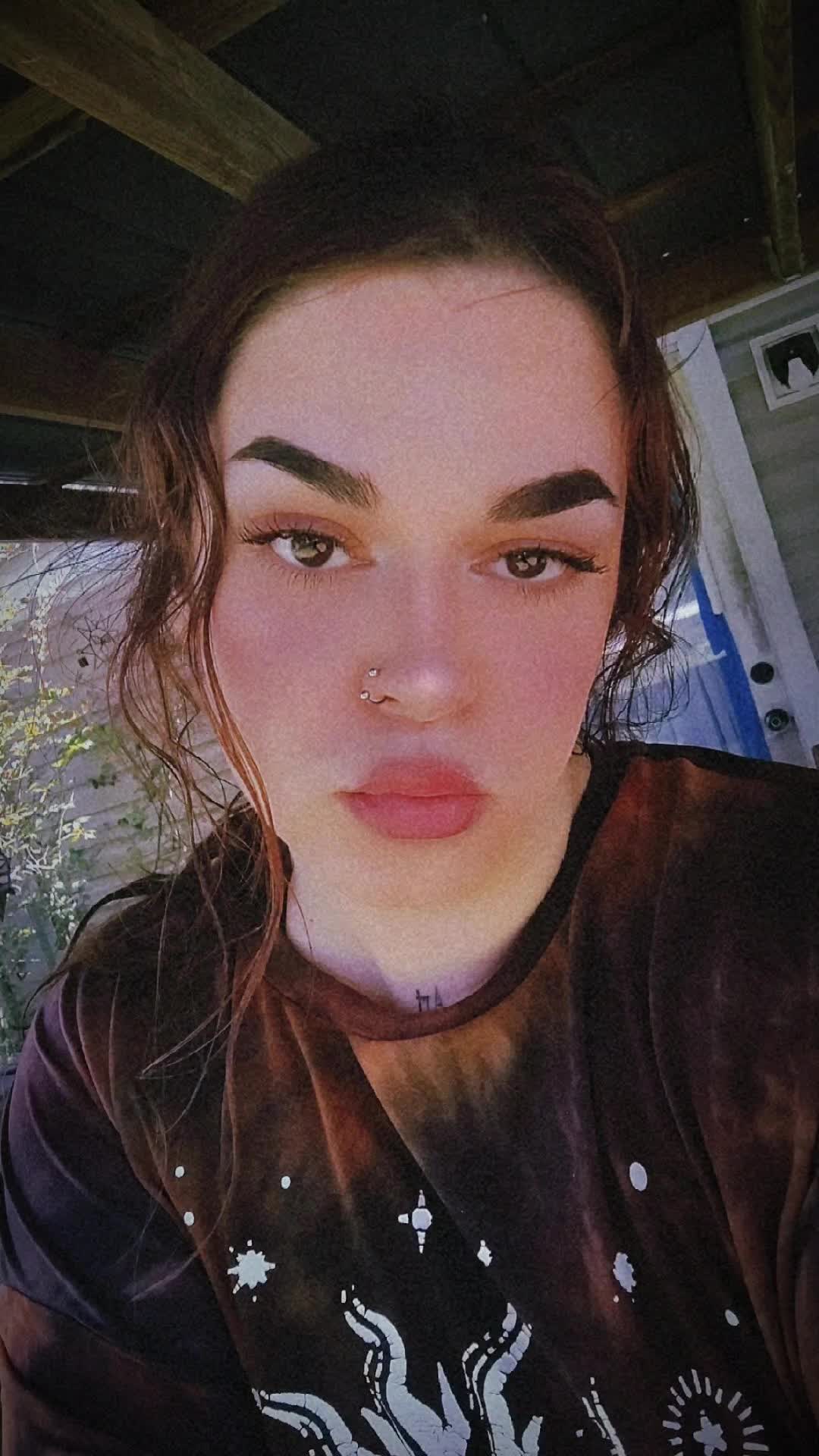 @ᑕᗩᖇᒪEE✨