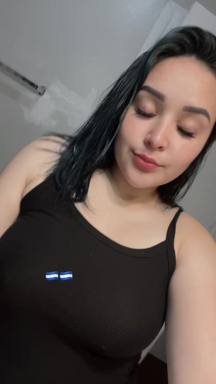 @Dani ᥫ᭡