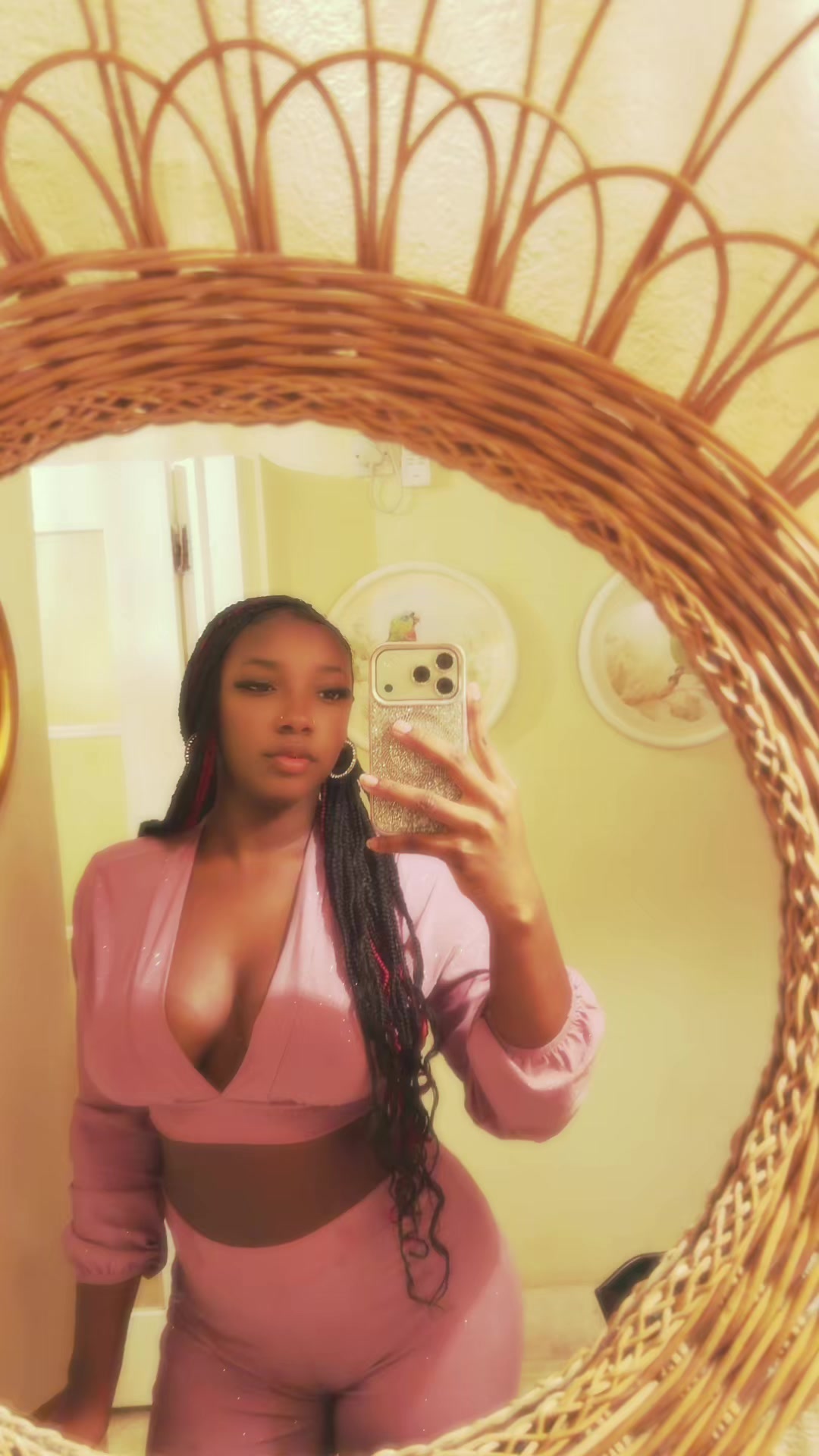 @Neisha.🇧🇧🦋