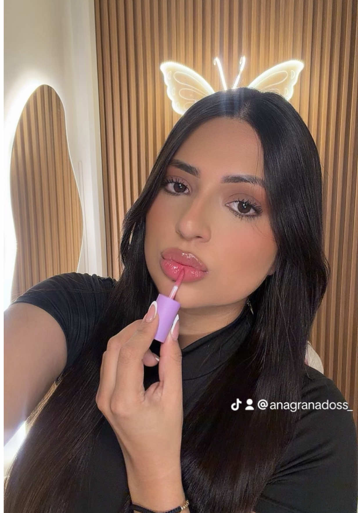 @Ana🦋