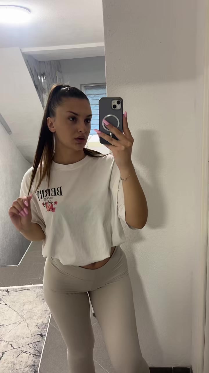 @минела🫧