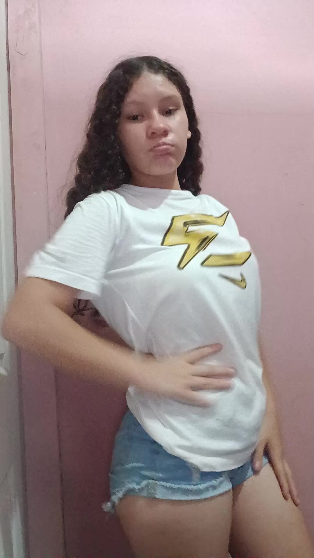 @anabely