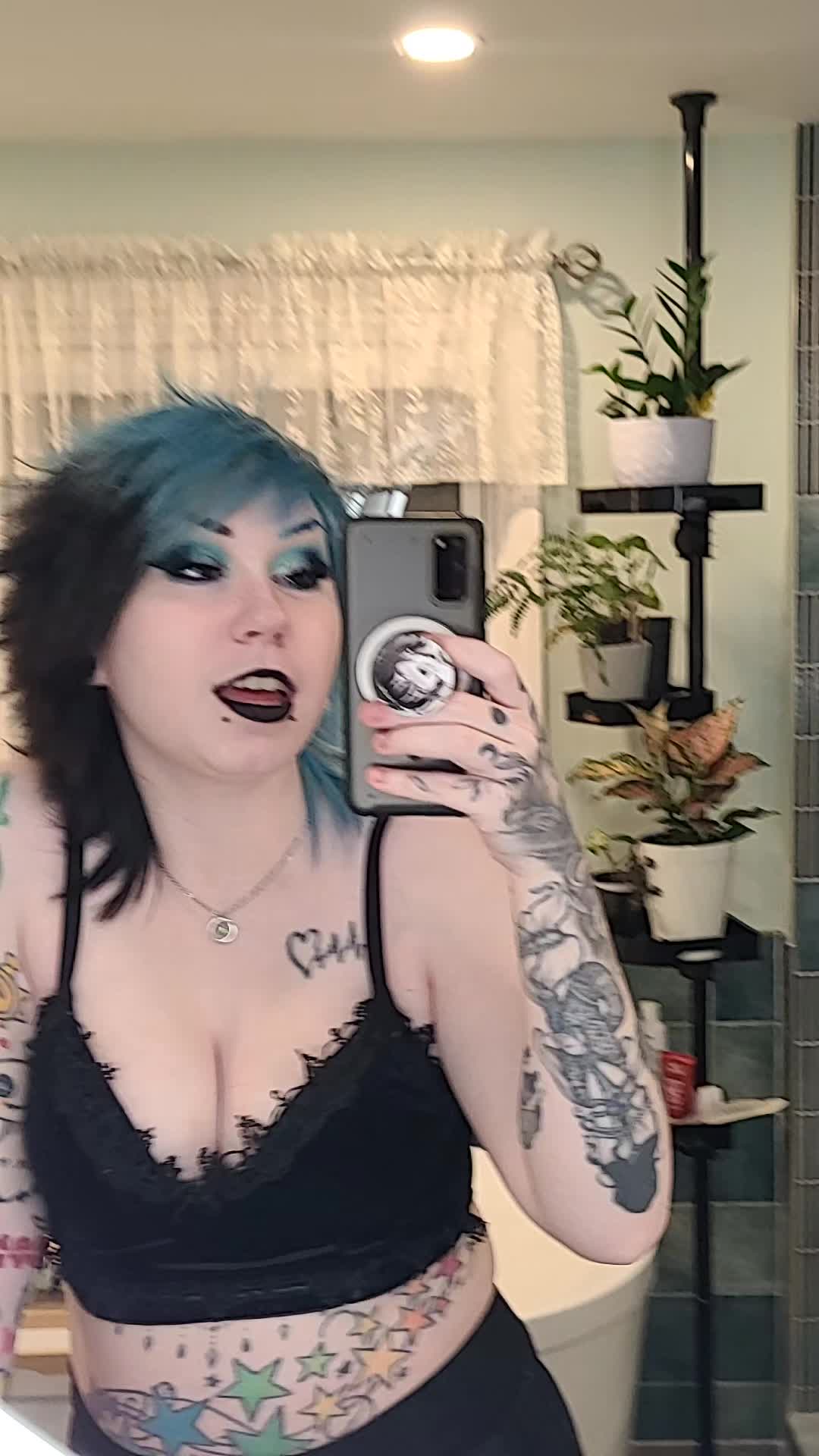 @Rainbow🏳️🌈Artist/Streamer🍃