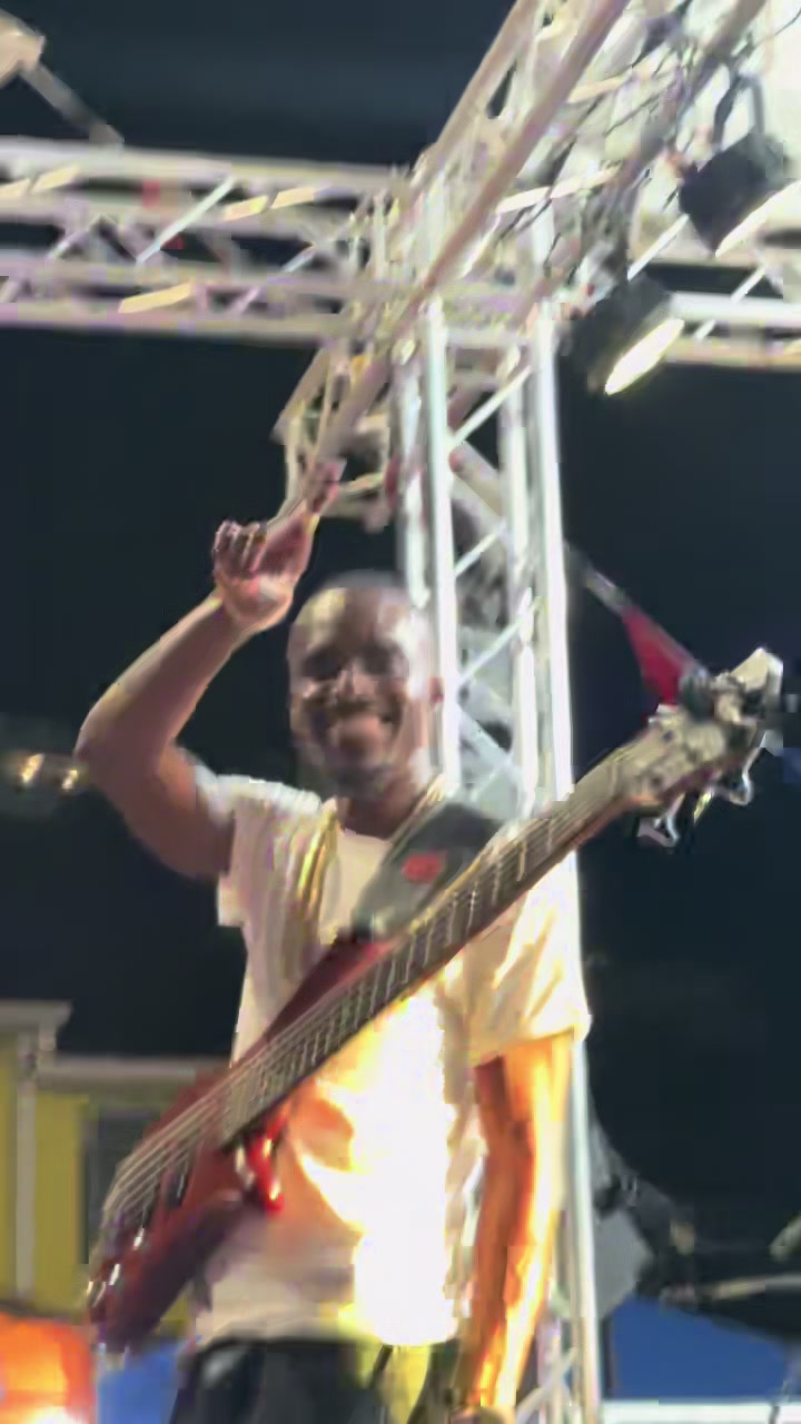 @Tafarai 🇻🇮