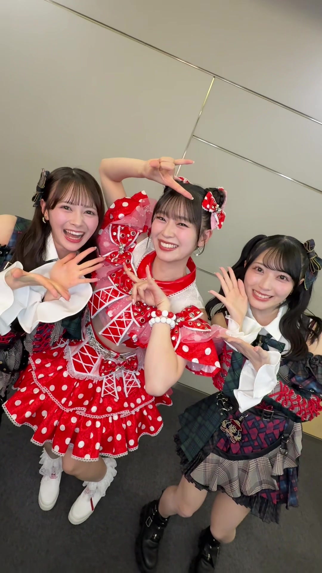 @AKB48