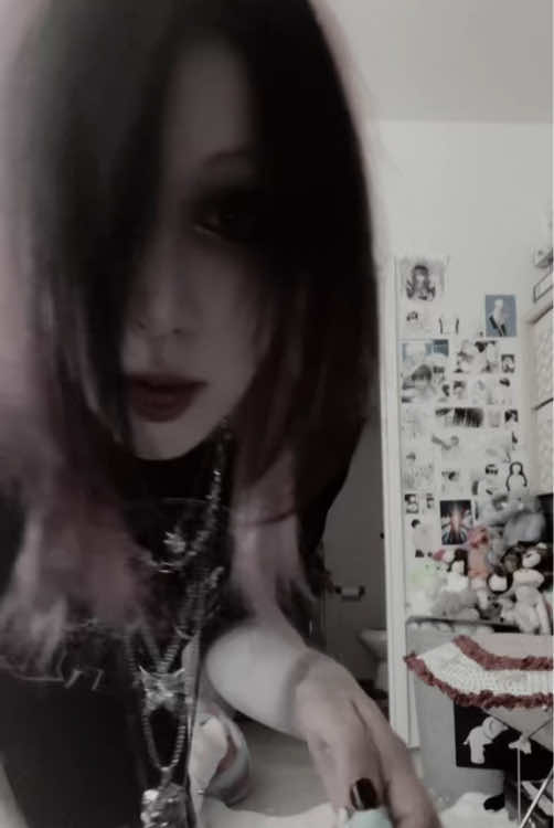 @✩♪•ʙᴏᴏɢɪᴇ's ʙᴀʟʟ ᴛɪᴄᴋʟᴇʀ•✩𐂂