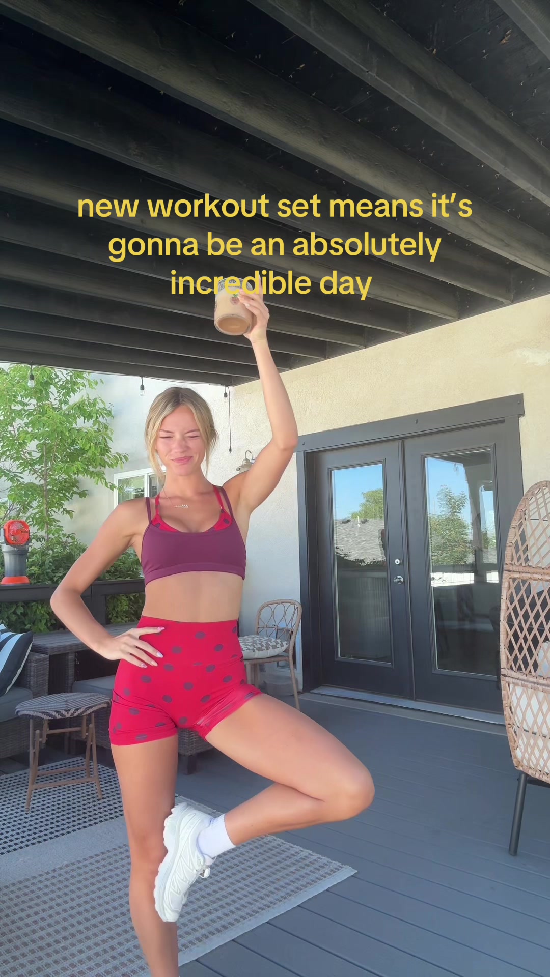 @khlo