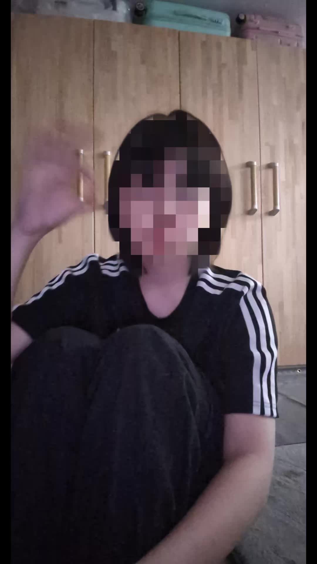 @. 🕺🏻