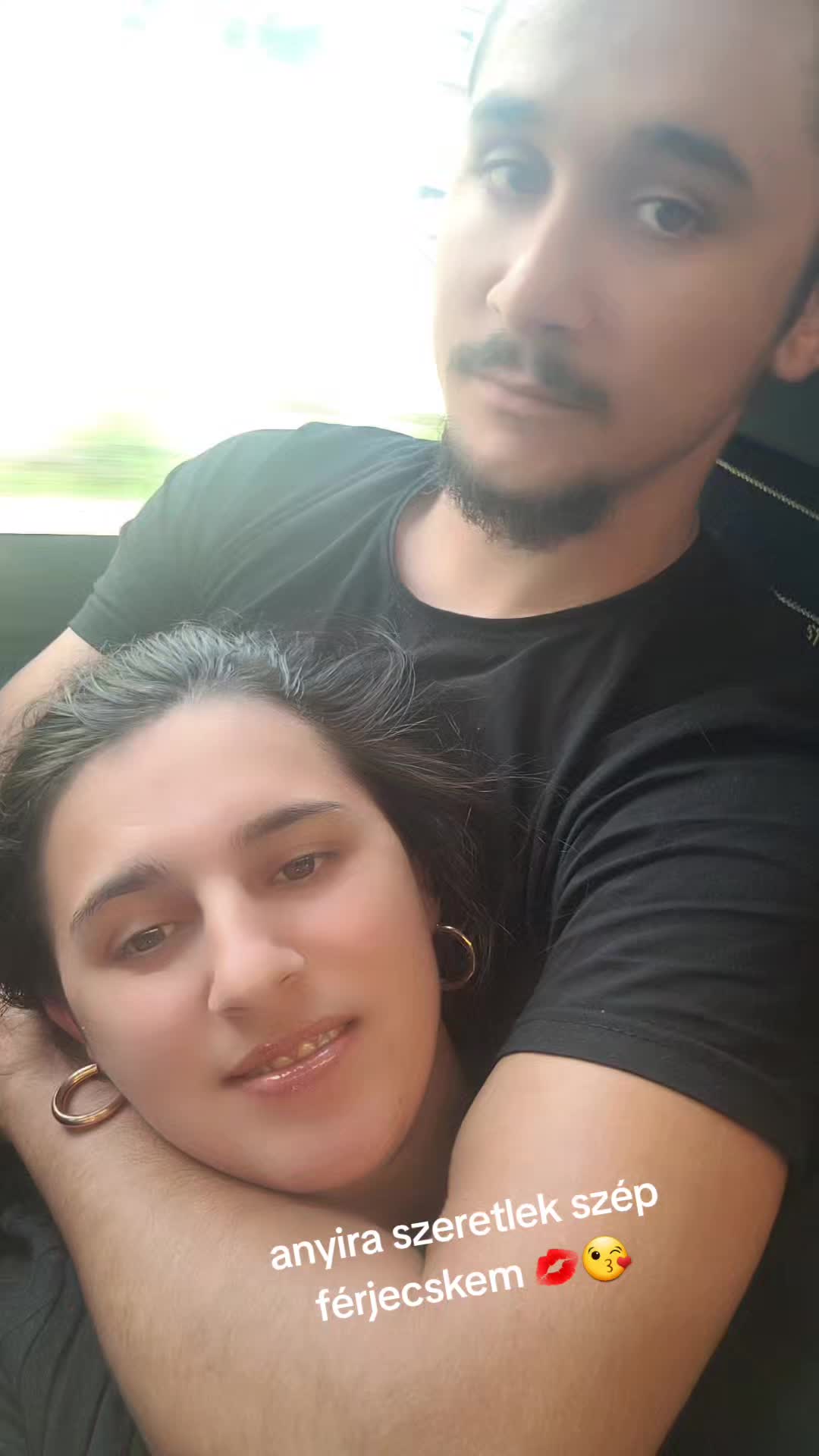 @tűndi &eacute;s Ernőke  😘szeretlek