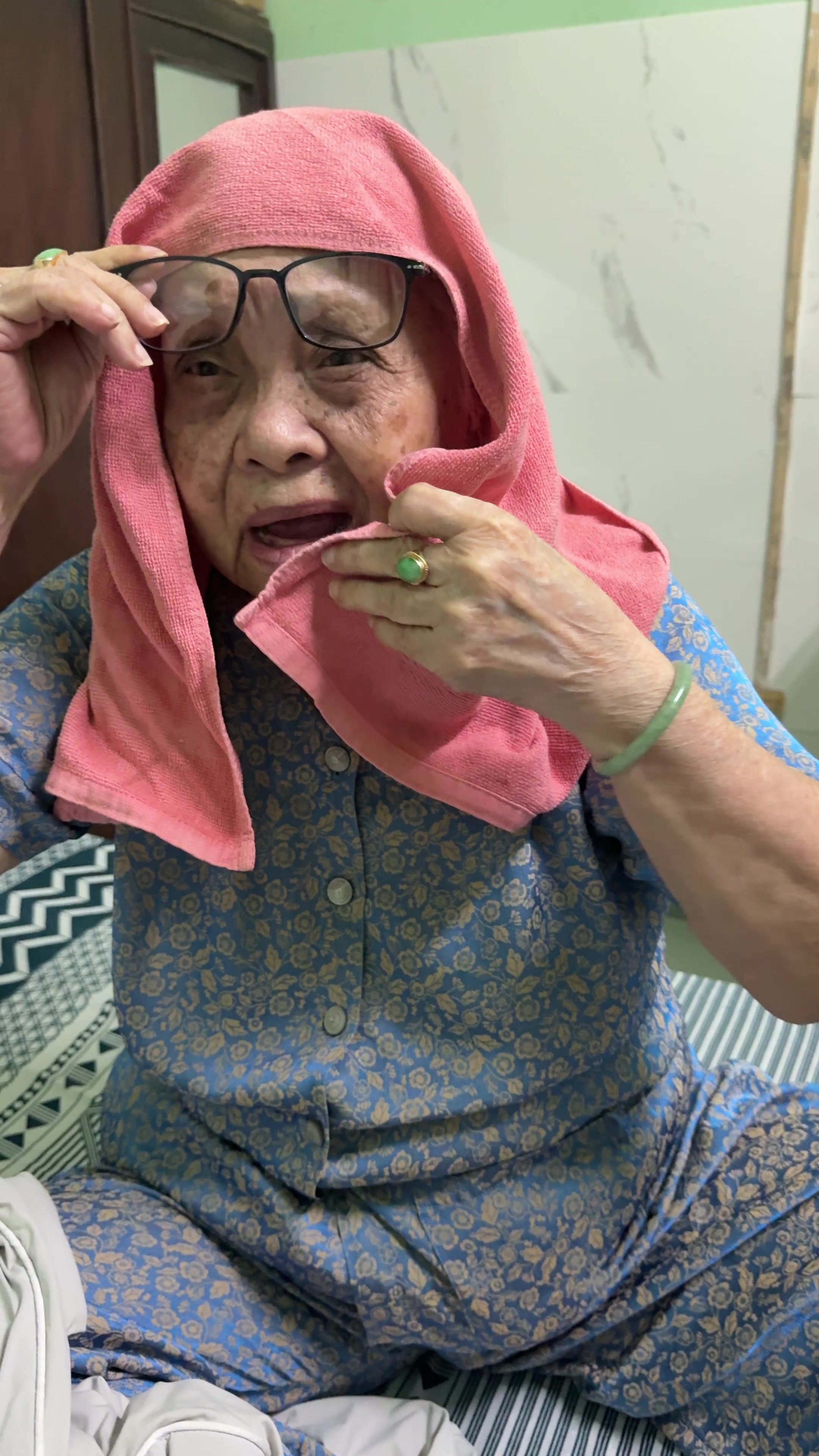 @Nguyễn Hồng Thủy