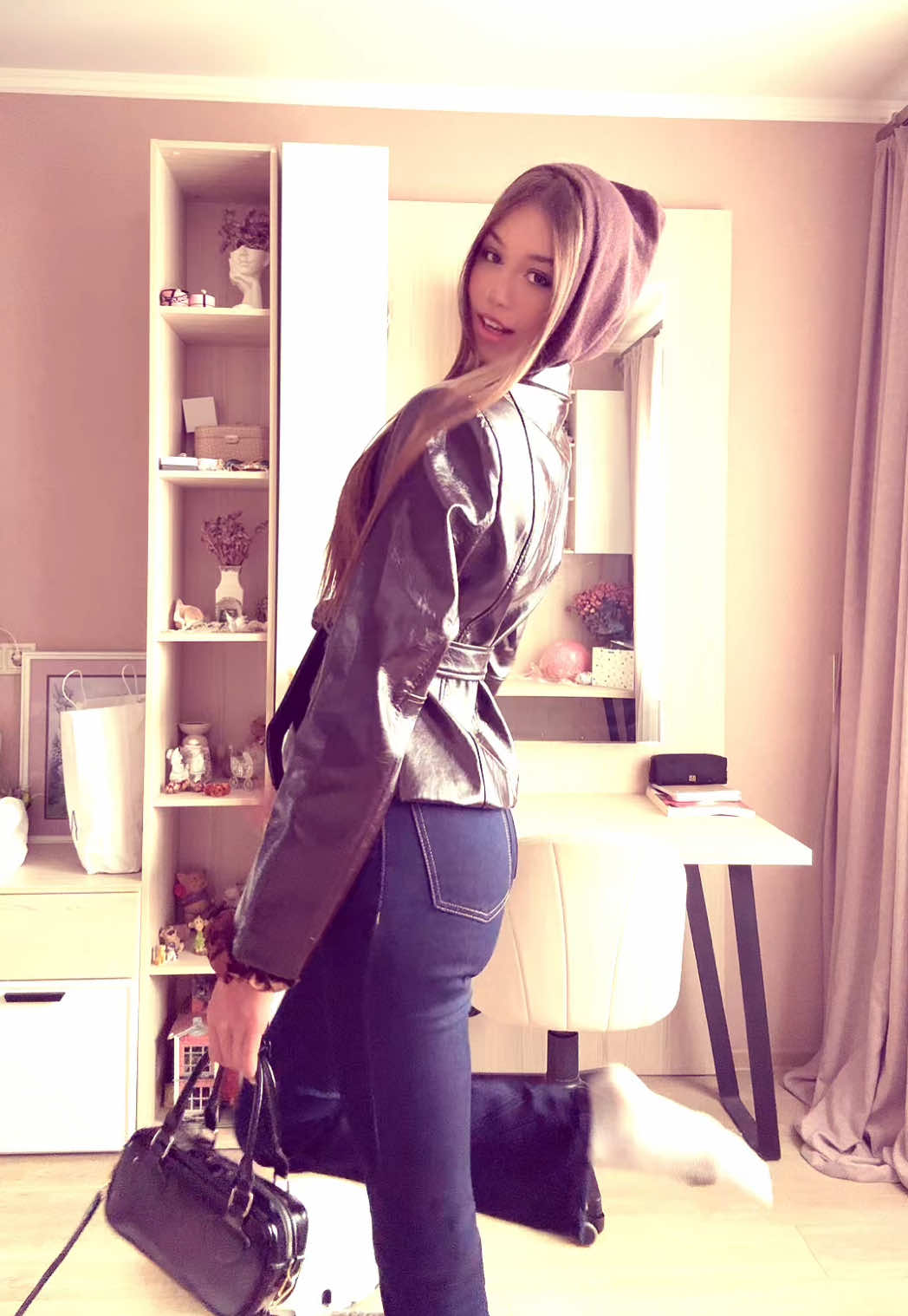 @marína