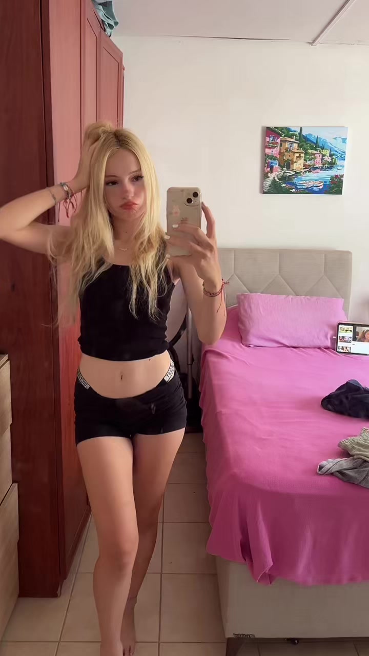 @Ayşenur