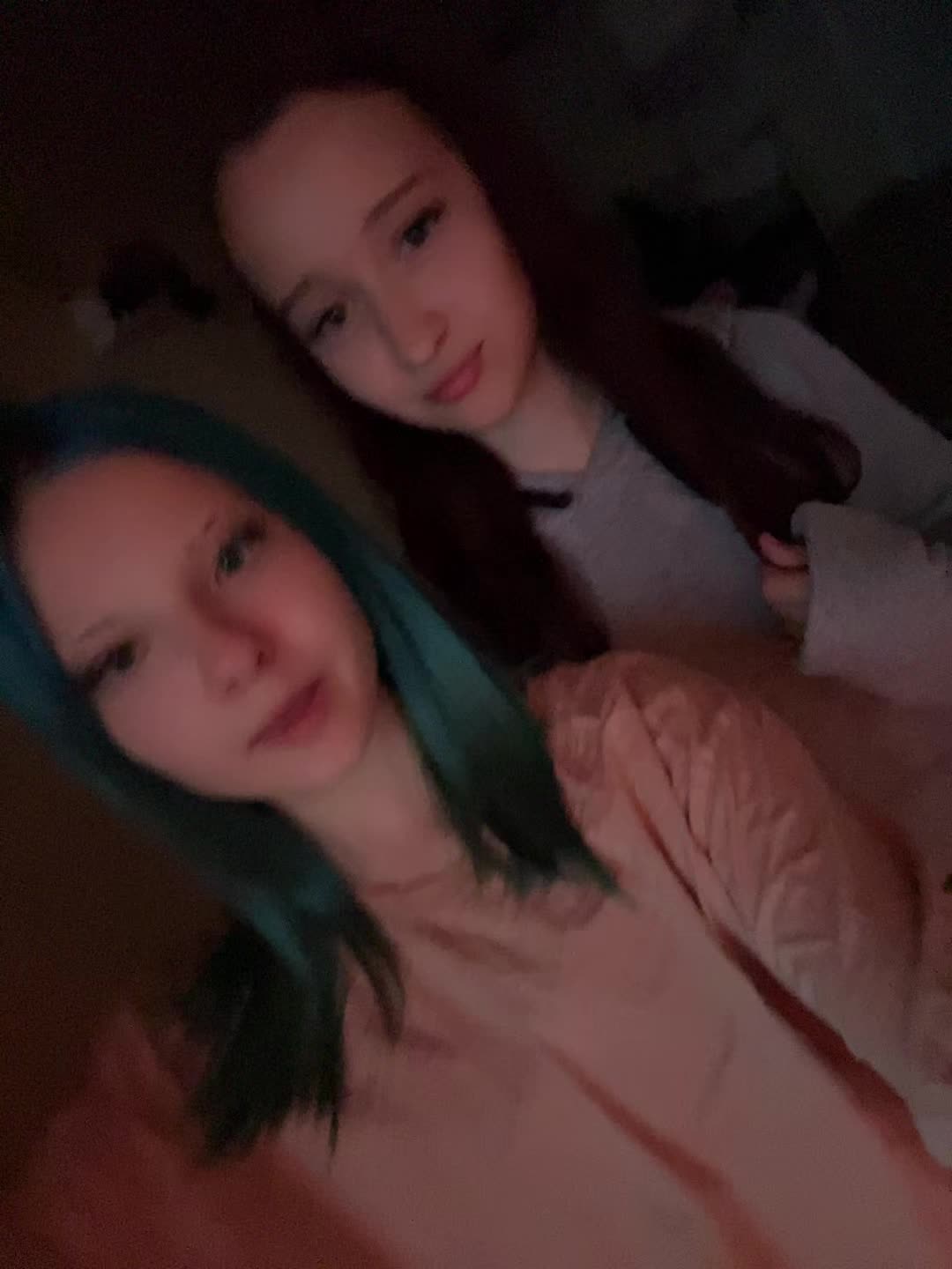 @Элька карамелька💋🍭