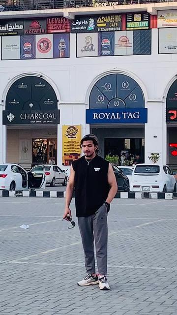 @𝐑𝐨𝐦𝐞𝐨_0👑
