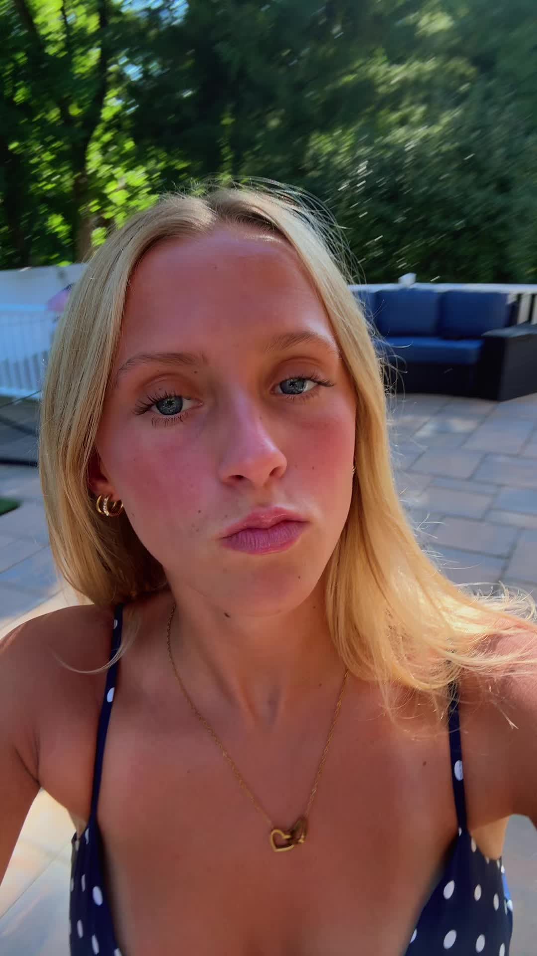 @darcyv08