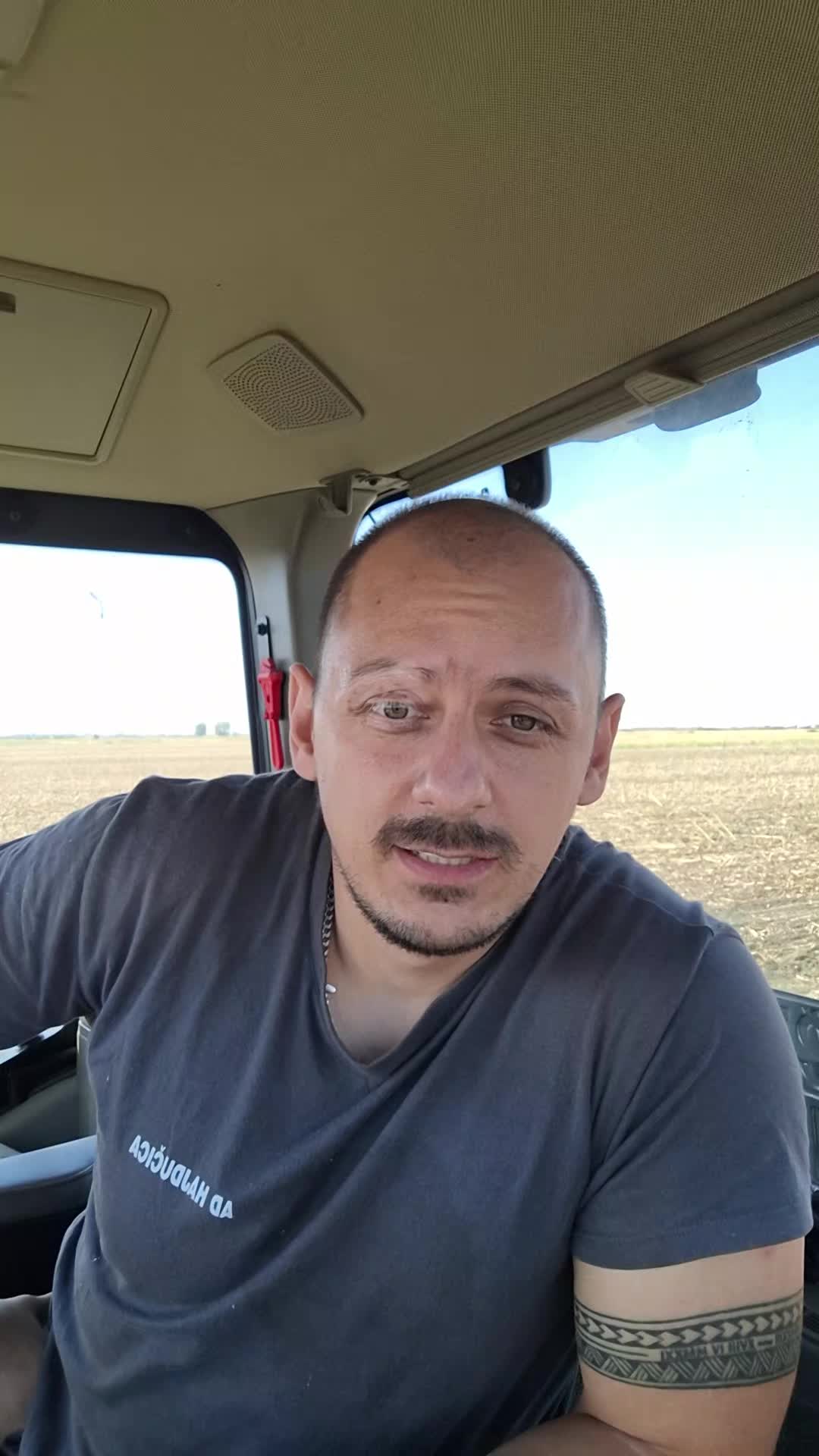 @PoluCovekPoluPoljoprivrednik