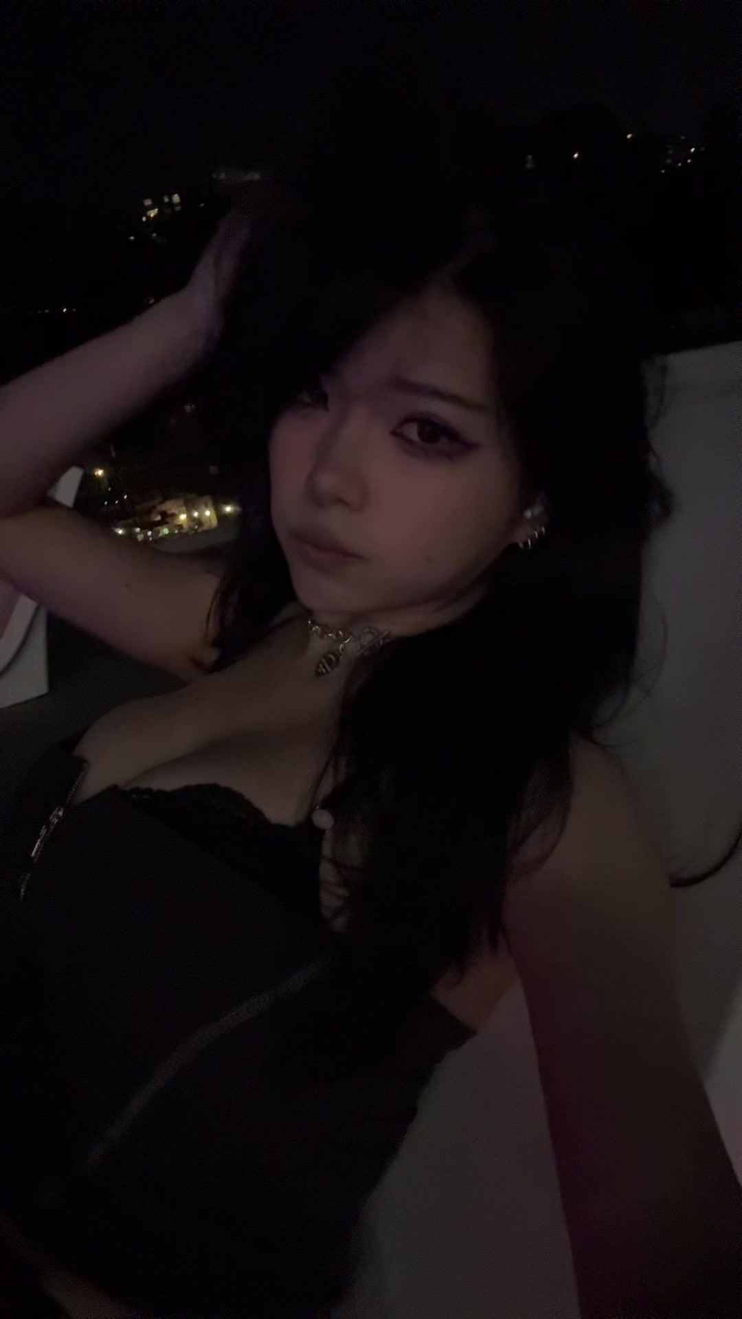 @anika