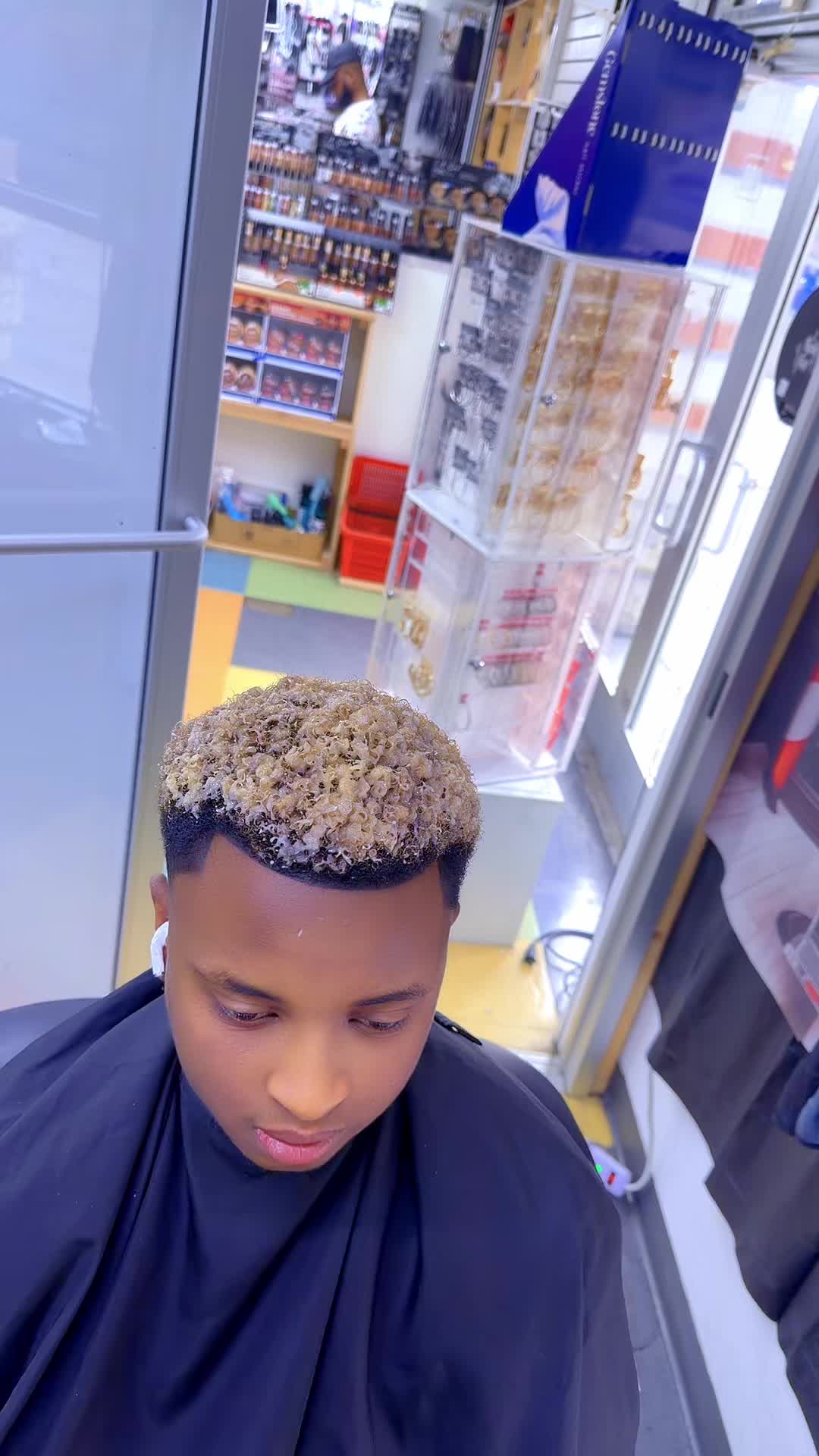 @Lamine Coiffeur ๐ฌ๐ณ/๐บ๐ธ