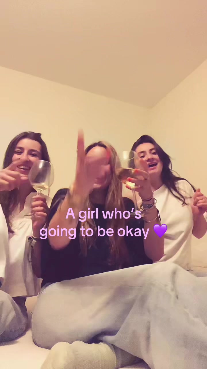 @Ella