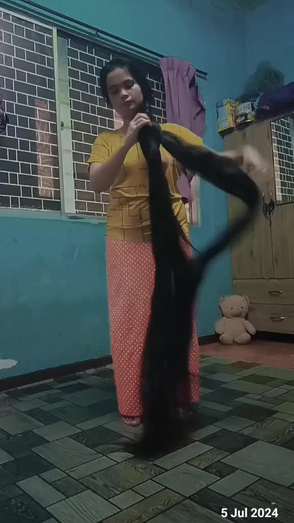 @Yamin Shwe Sin(Rapunzel)