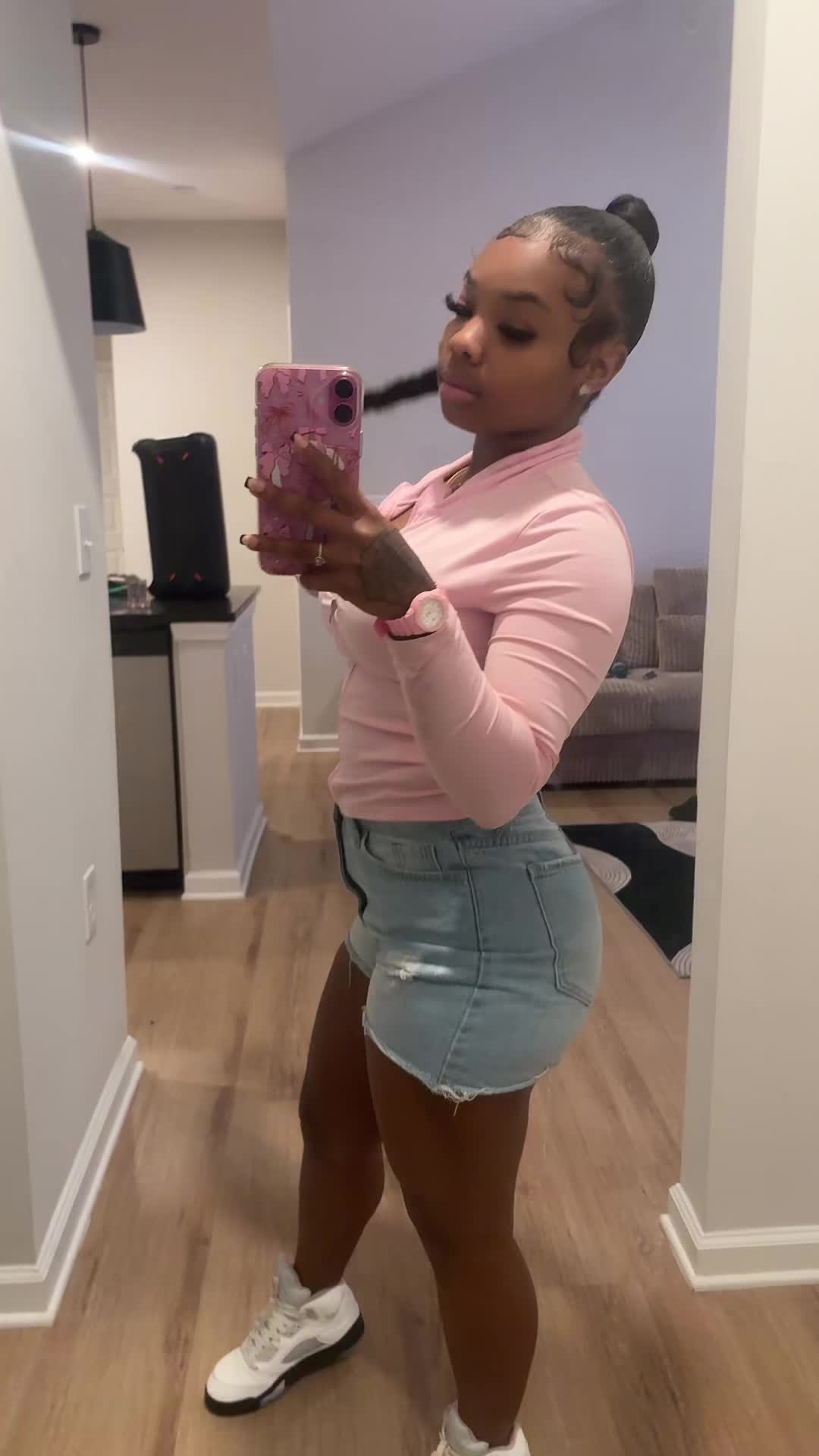 @jaylaiyonaa