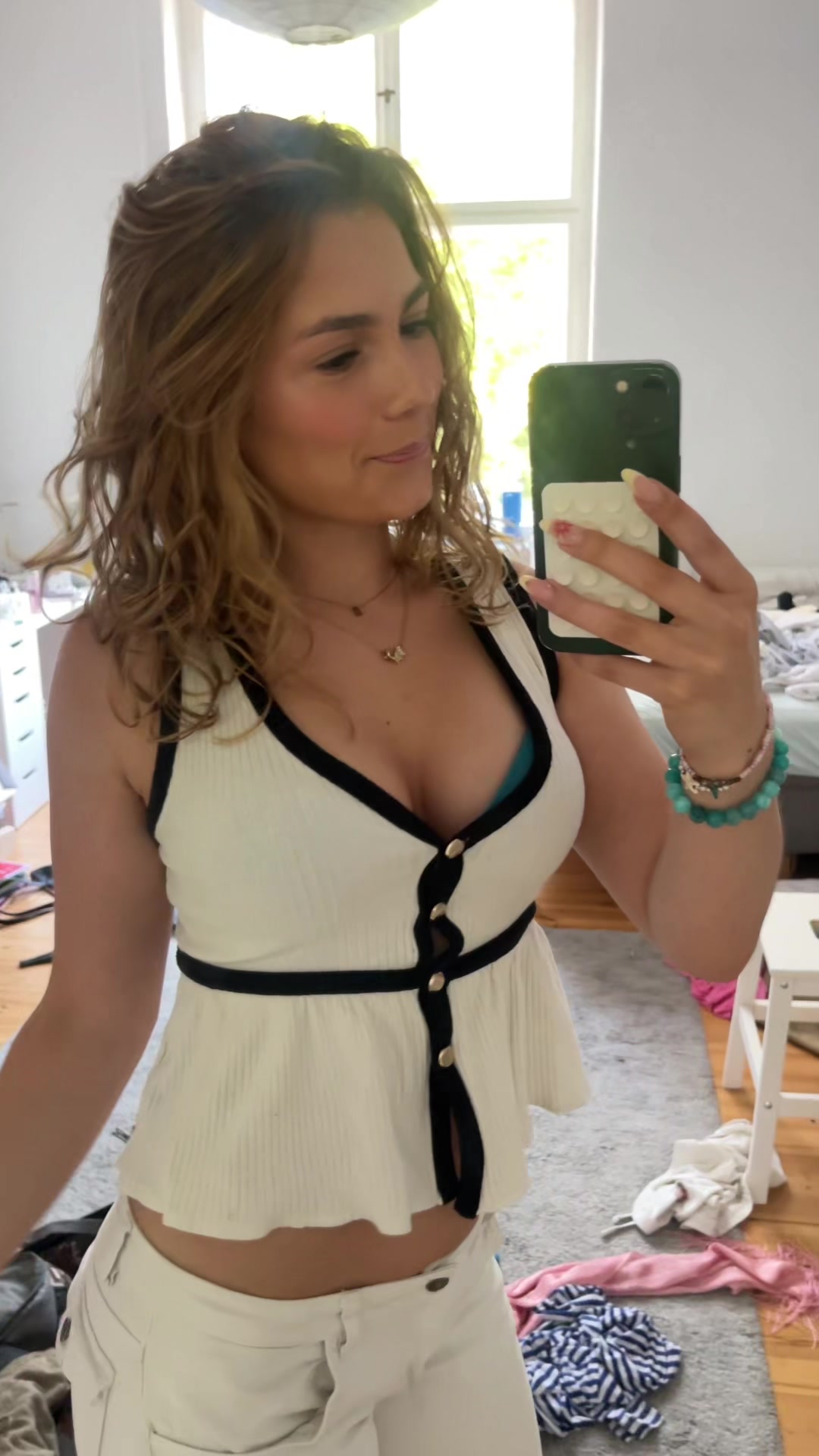 @anna victoria