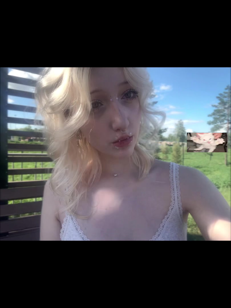 @lollikily
