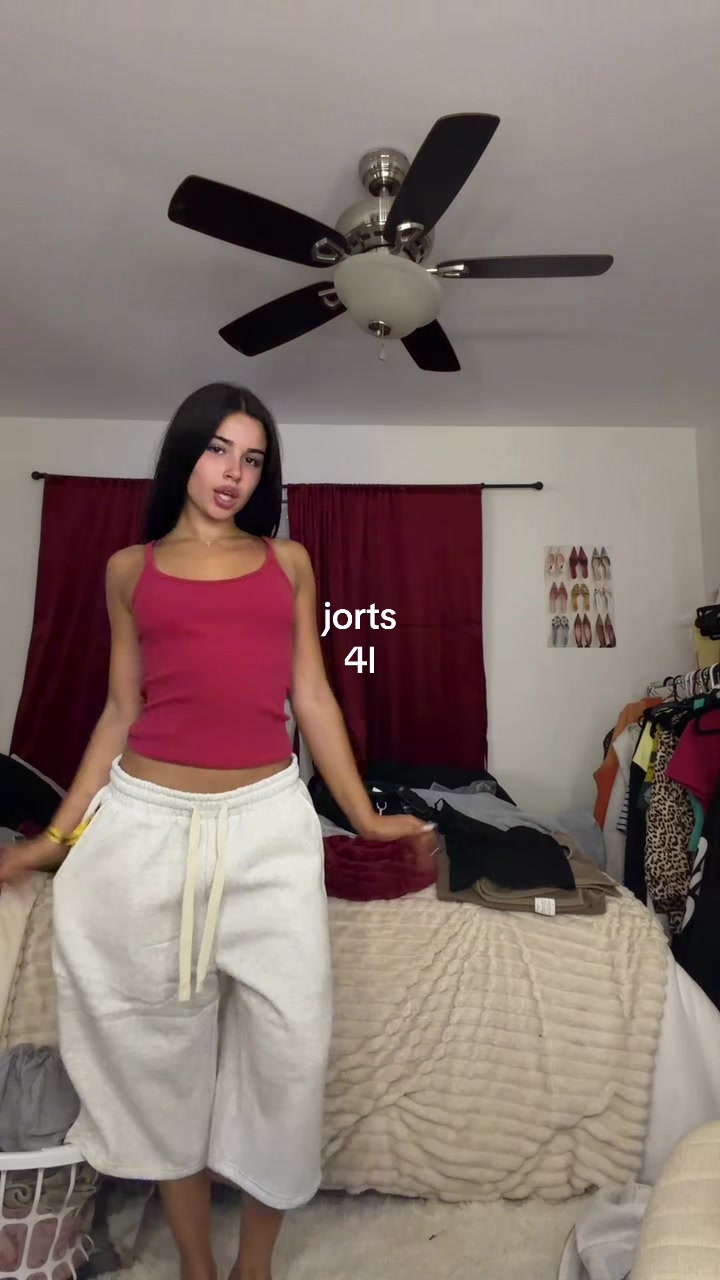 @findsbygabby