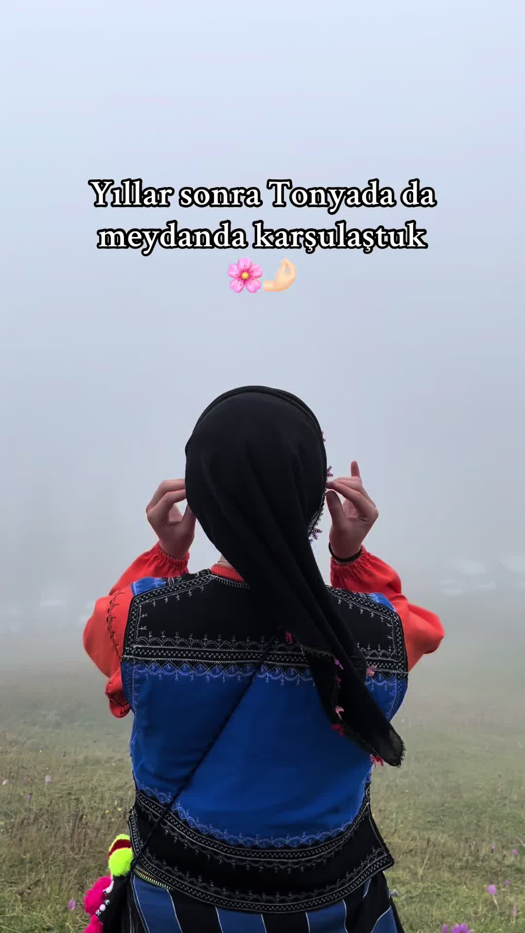 @𝐄 𝐊
