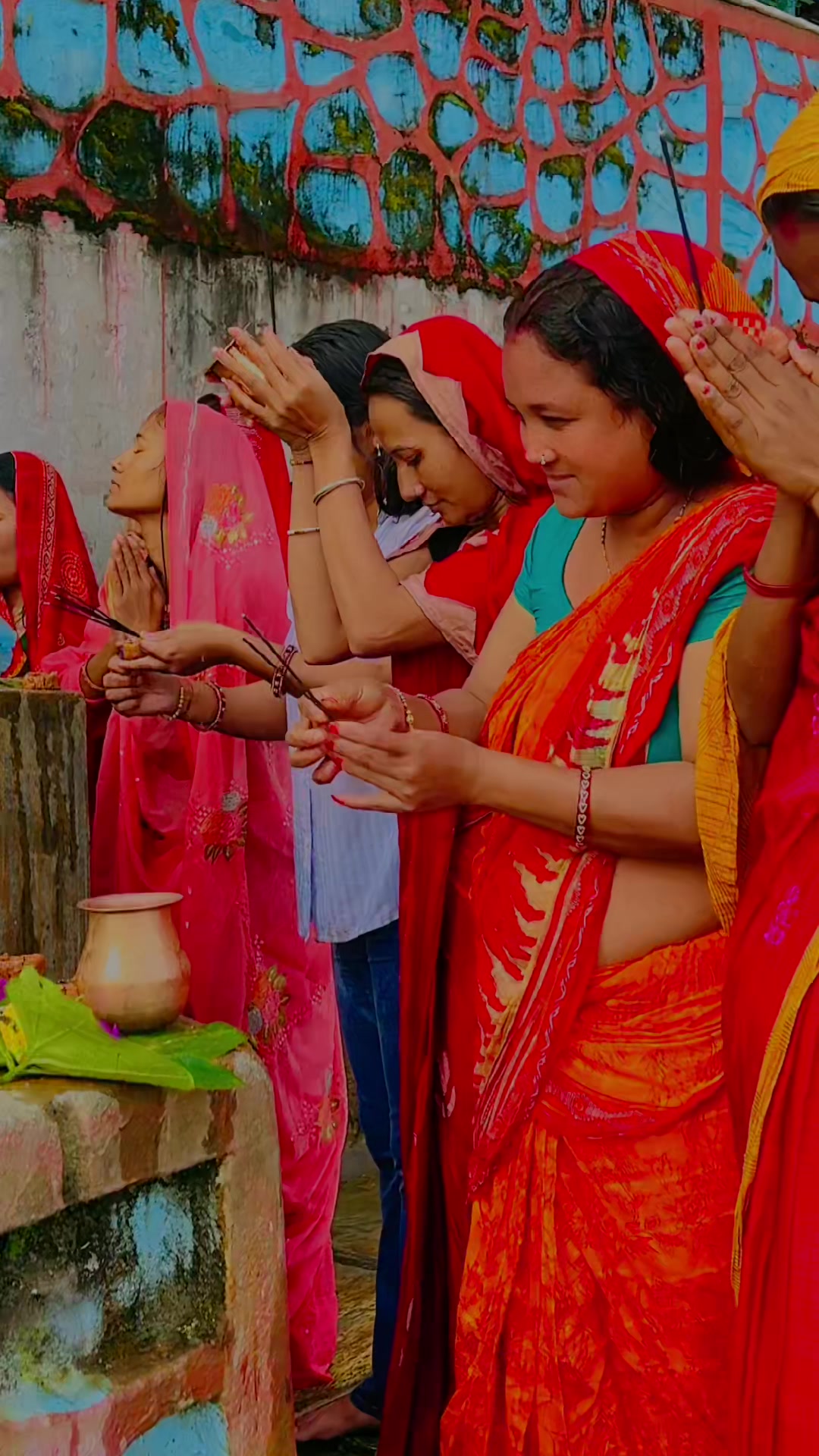 @🧿Shanta tharu🧿
