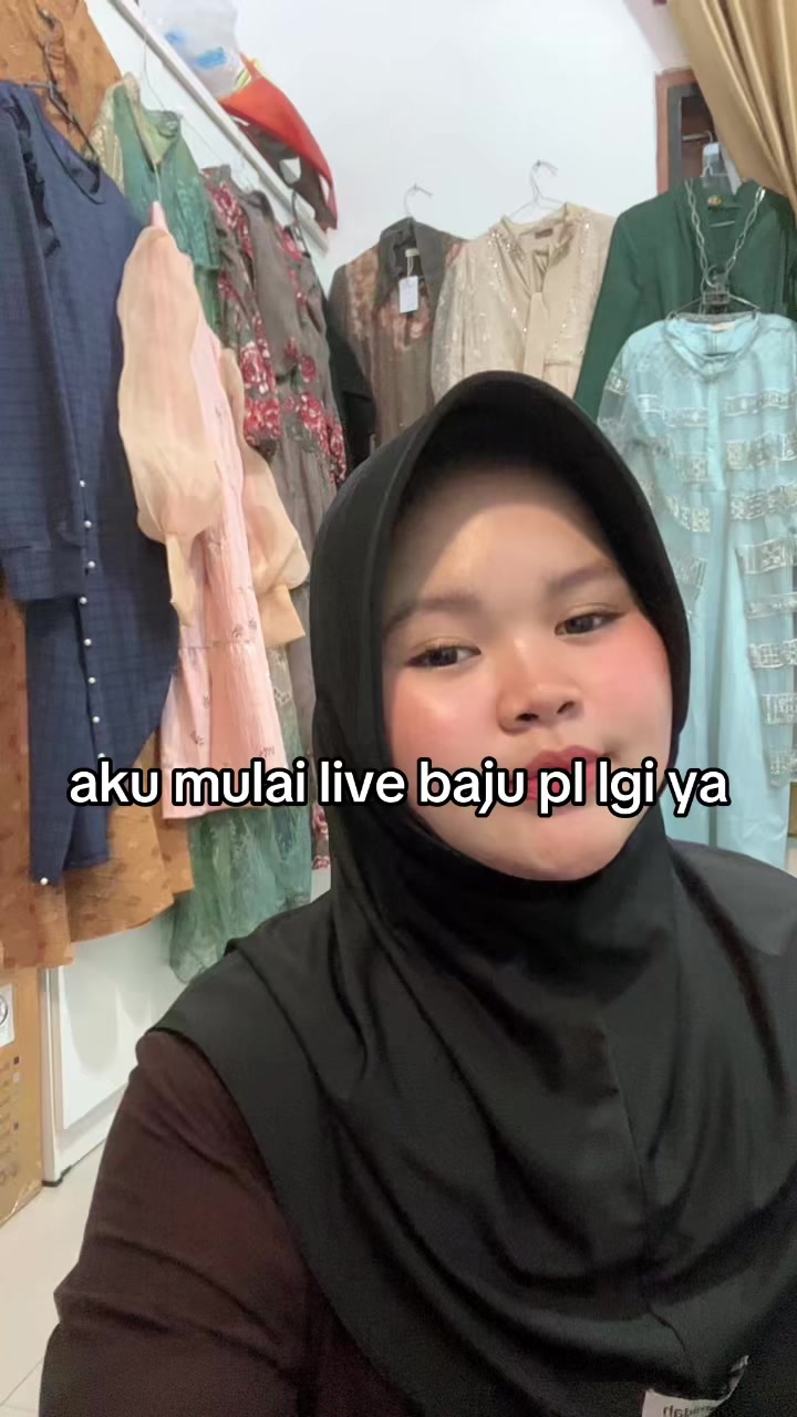 @Nisaa18