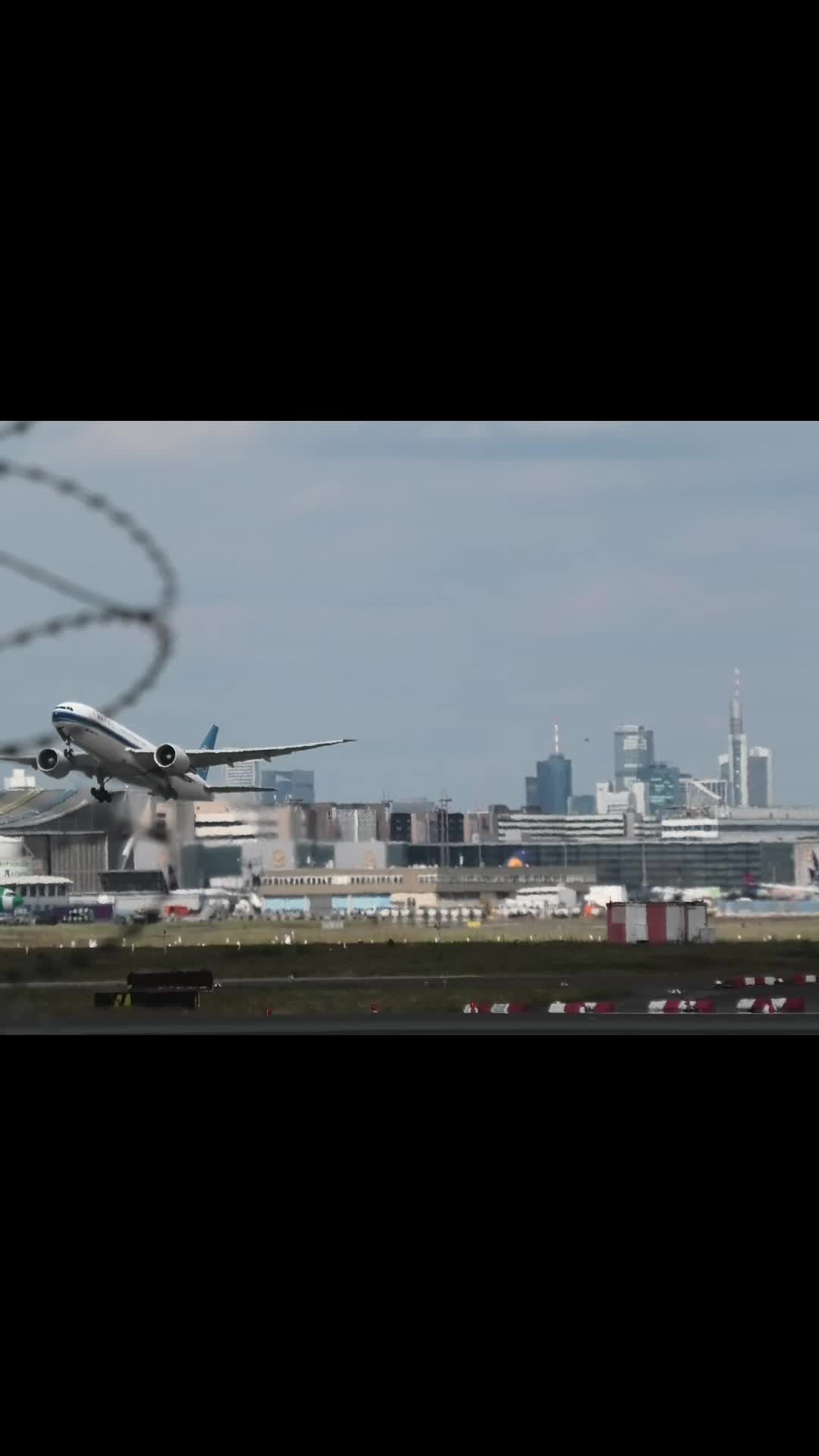 @PlanespottingFrankfurt_am_Main